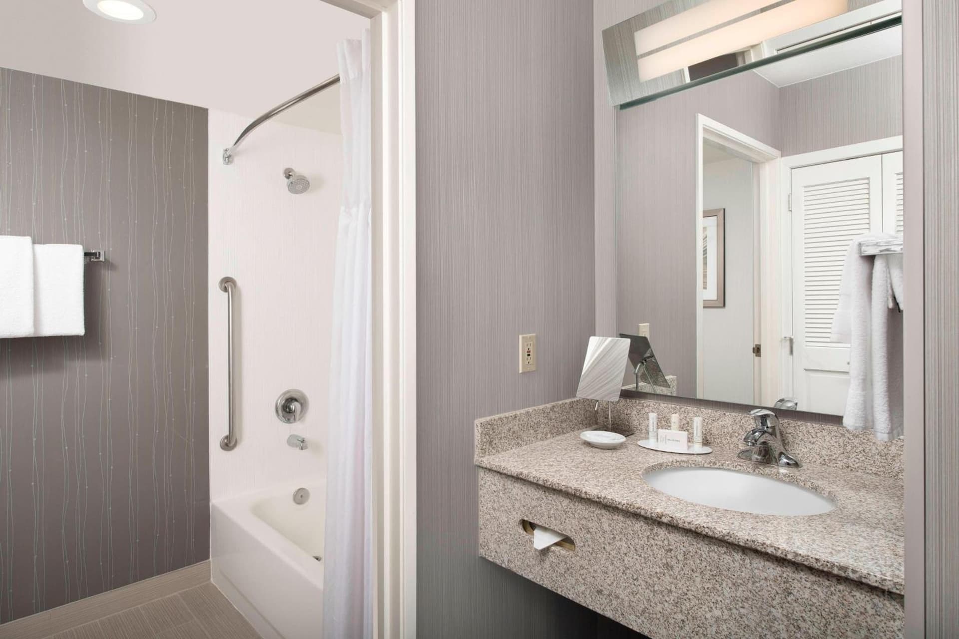 Courtyard by Marriott Portland Hillsboro gallery photo in Hillsboro, OR — image 50