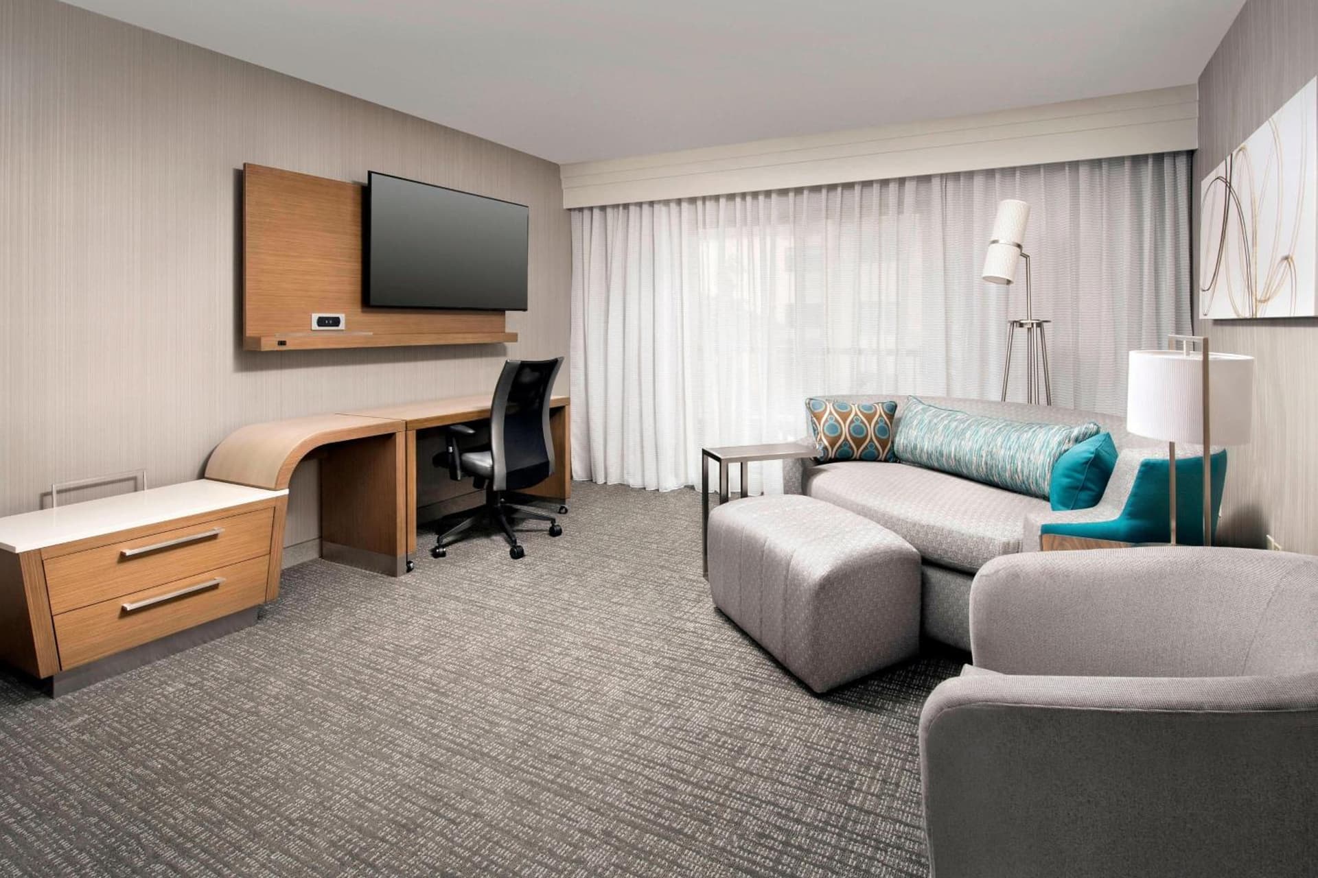 Courtyard by Marriott Portland Hillsboro interior in Hillsboro, OR — gallery photo 2