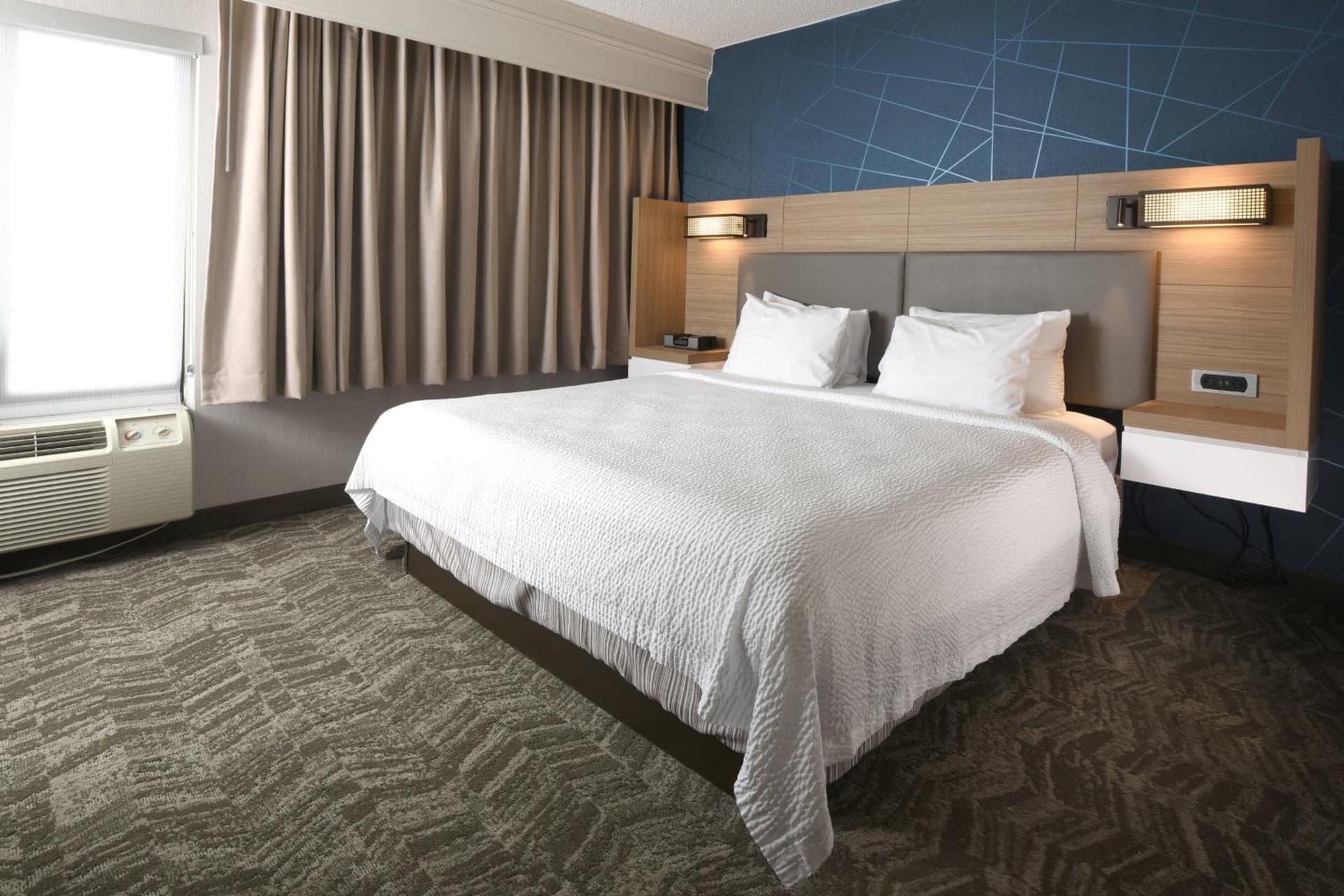 SpringHill Suites Des Moines West property views in West Des Moines, IA — gallery photo 3