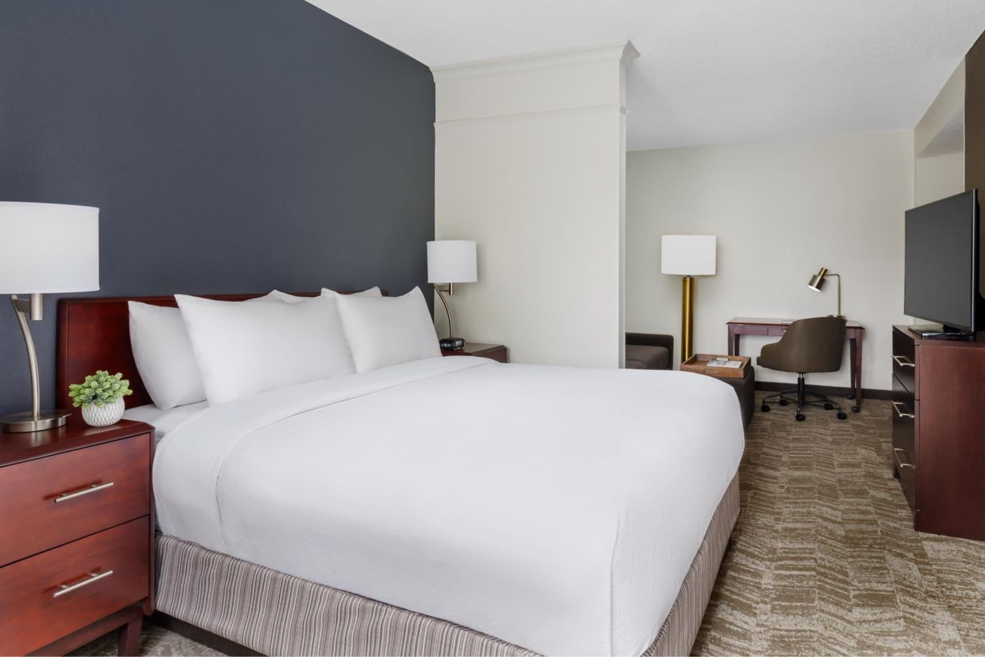 SpringHill Suites by Marriott Manchester-Boston Regional Airport gallery photo in Manchester, NH — image 38