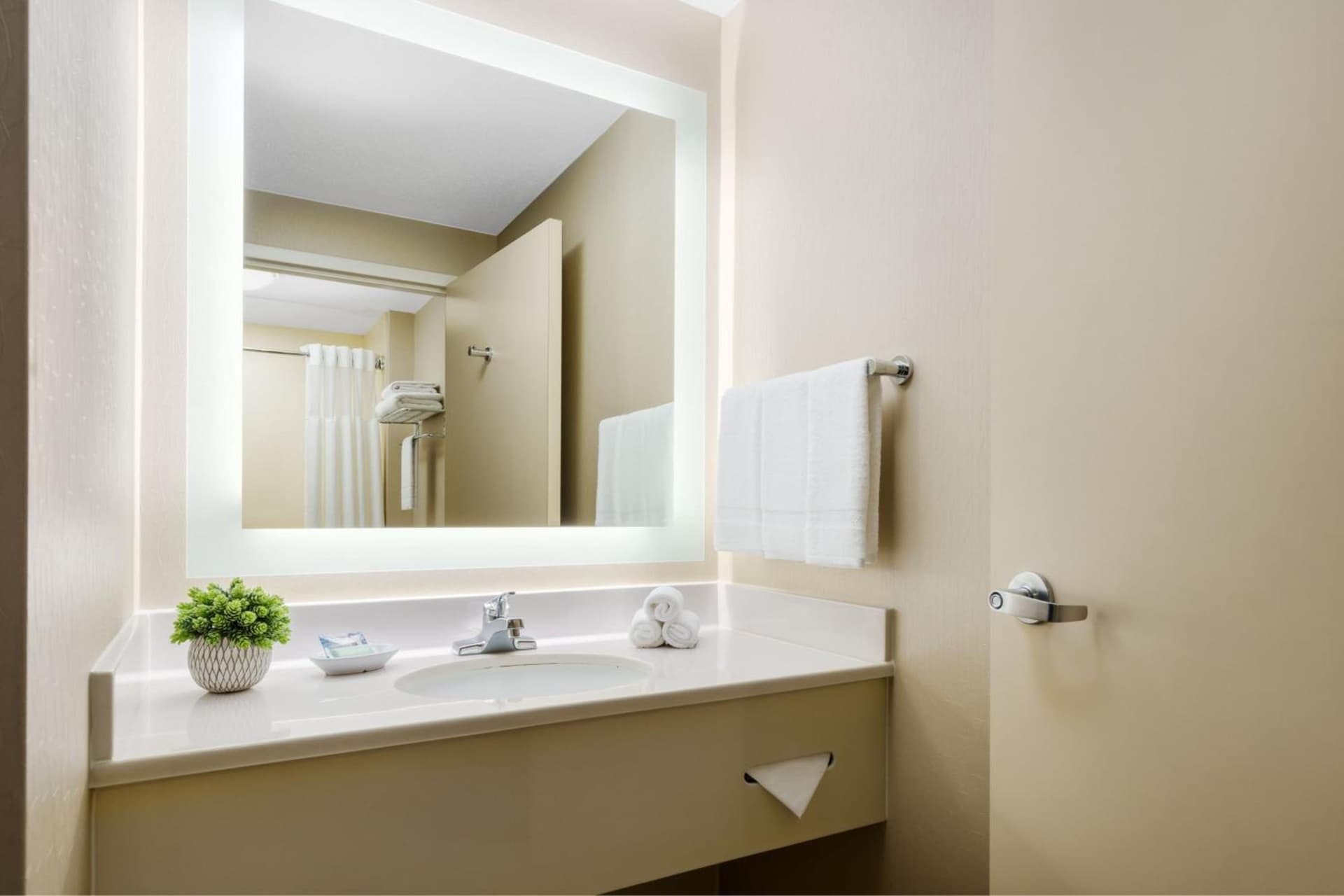 SpringHill Suites by Marriott Manchester-Boston Regional Airport gallery photo in Manchester, NH — image 39
