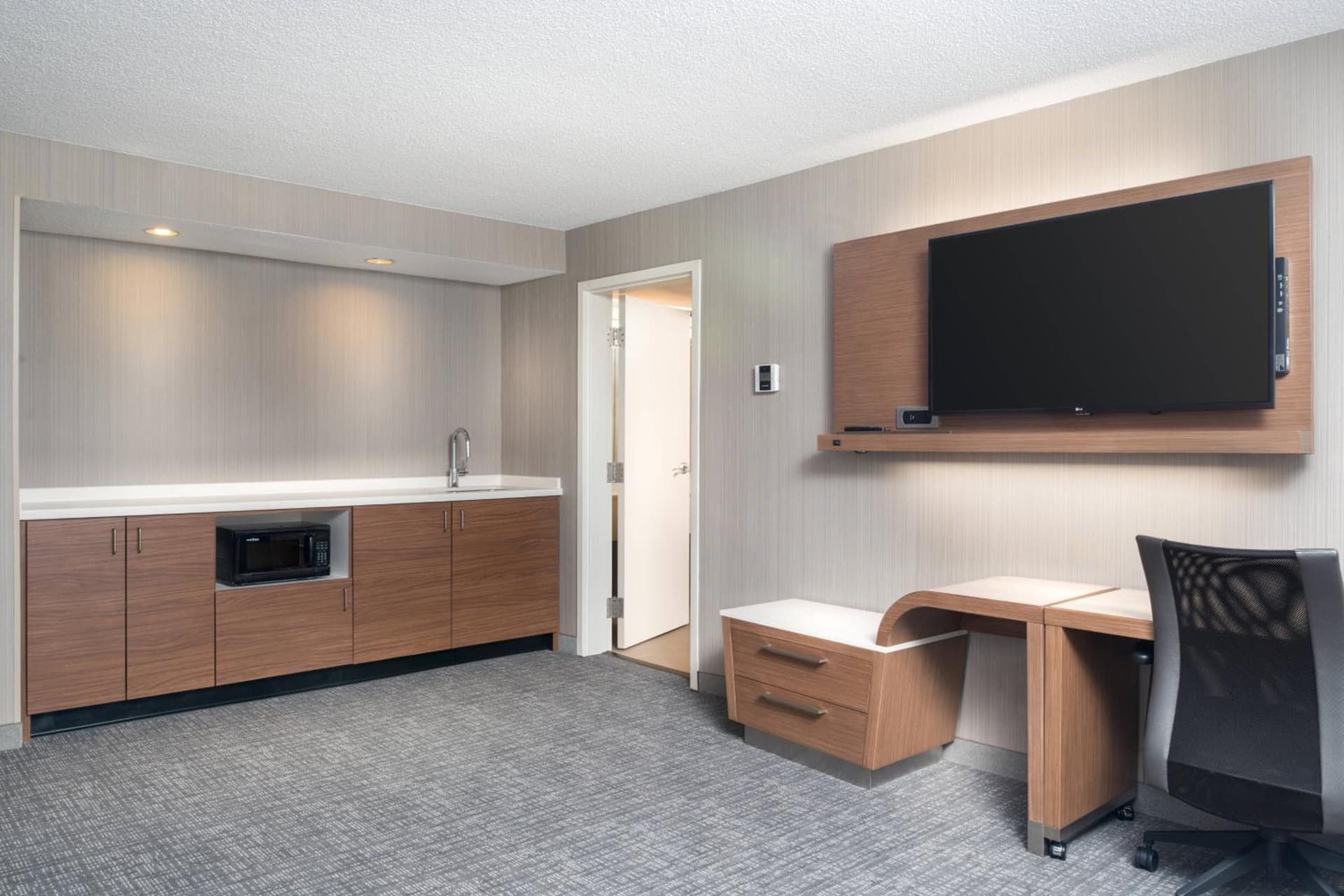 Courtyard by Marriott Lynchburg gallery photo in Lynchburg, VA — image 7