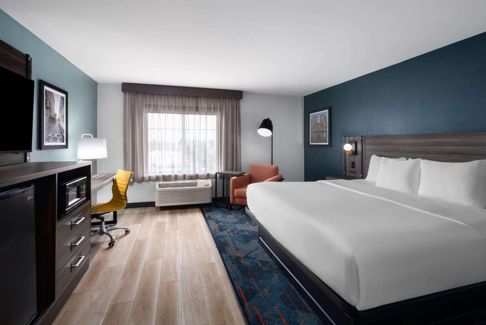 La Quinta by Wyndham Greensboro NC gallery photo in Greensboro, NC — image 15
