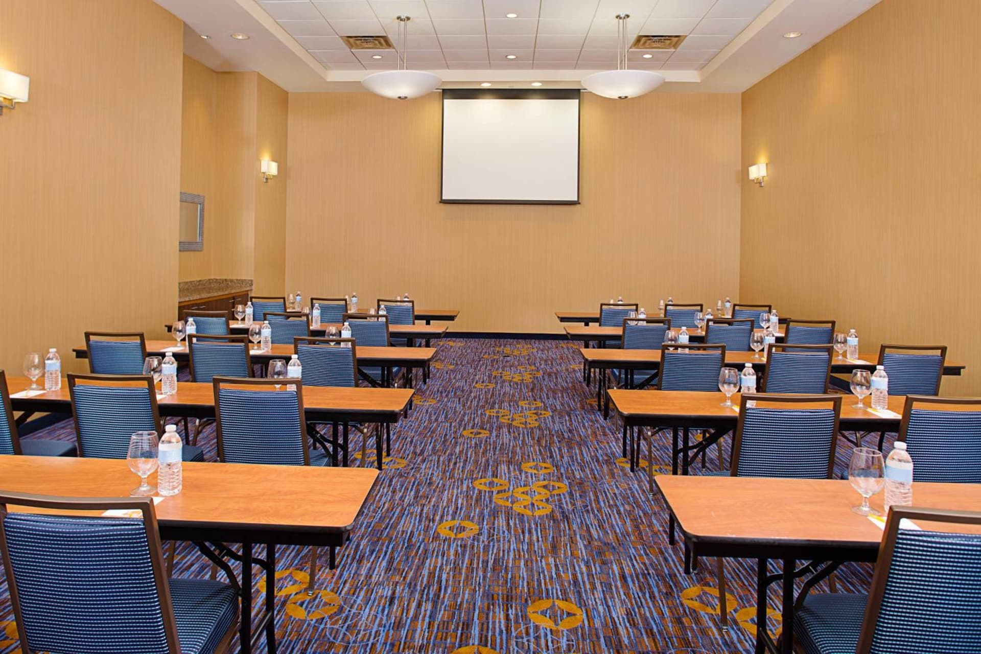 Courtyard by Marriott Montvale gallery photo in Montvale, NJ — image 11