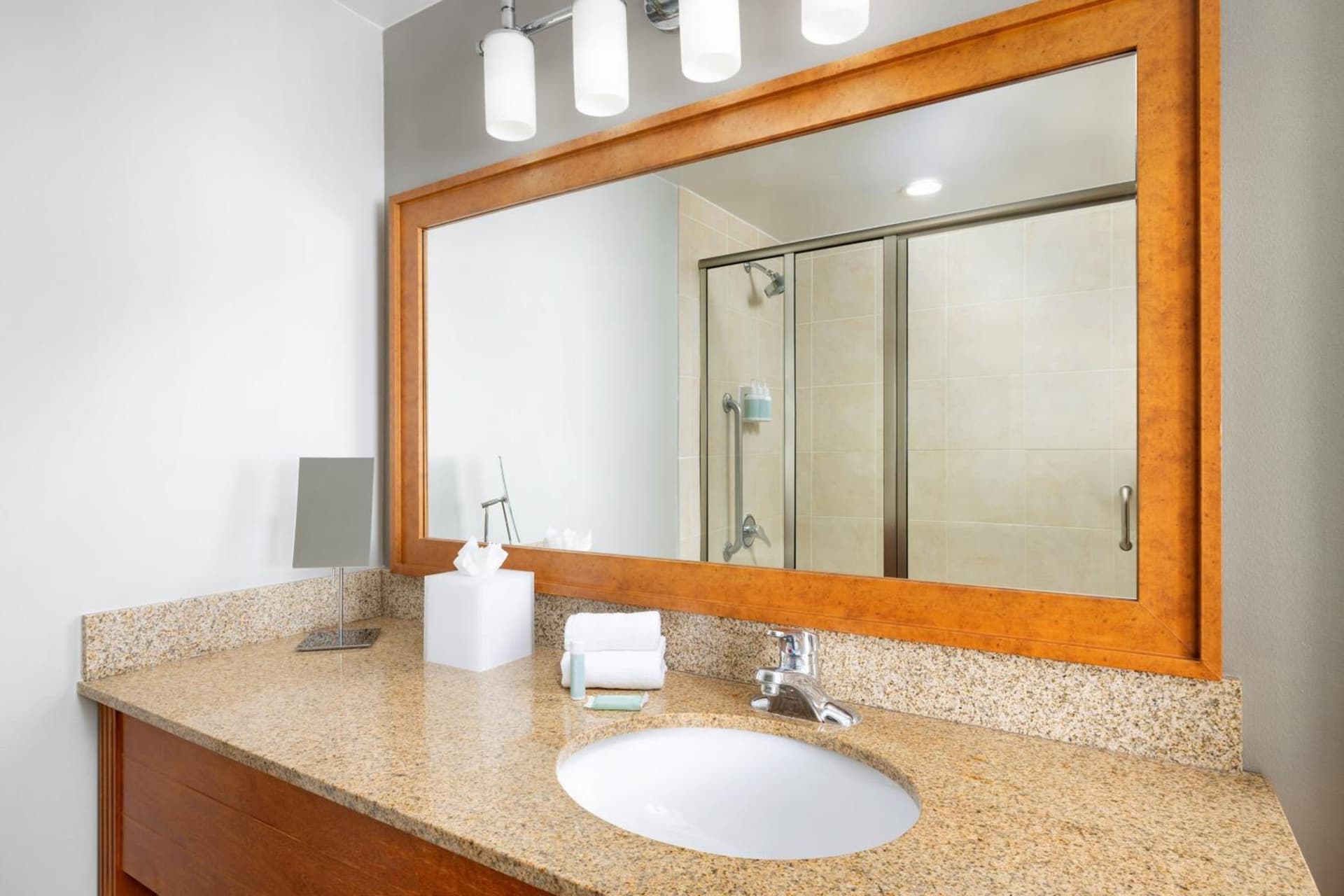 Courtyard by Marriott Montvale gallery photo in Montvale, NJ — image 22