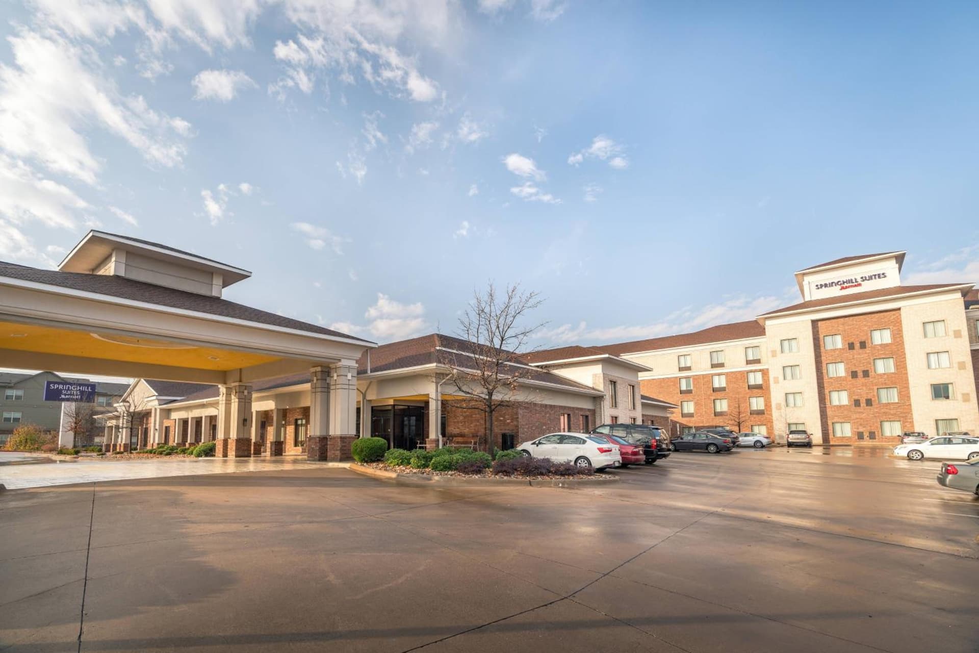 SpringHill Suites by Marriott Denton interior in Denton, TX — gallery photo 2