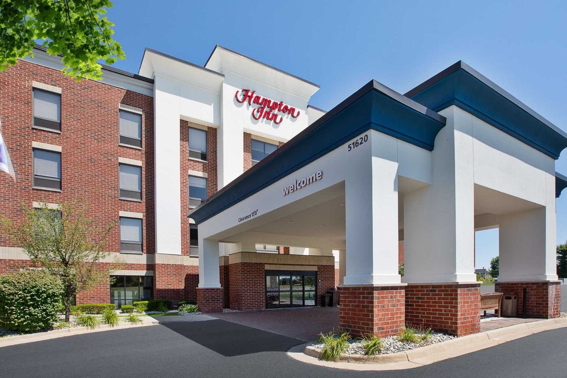 Hampton Inn Detroit - Shelby Township interior in Shelby, MI — gallery photo 2