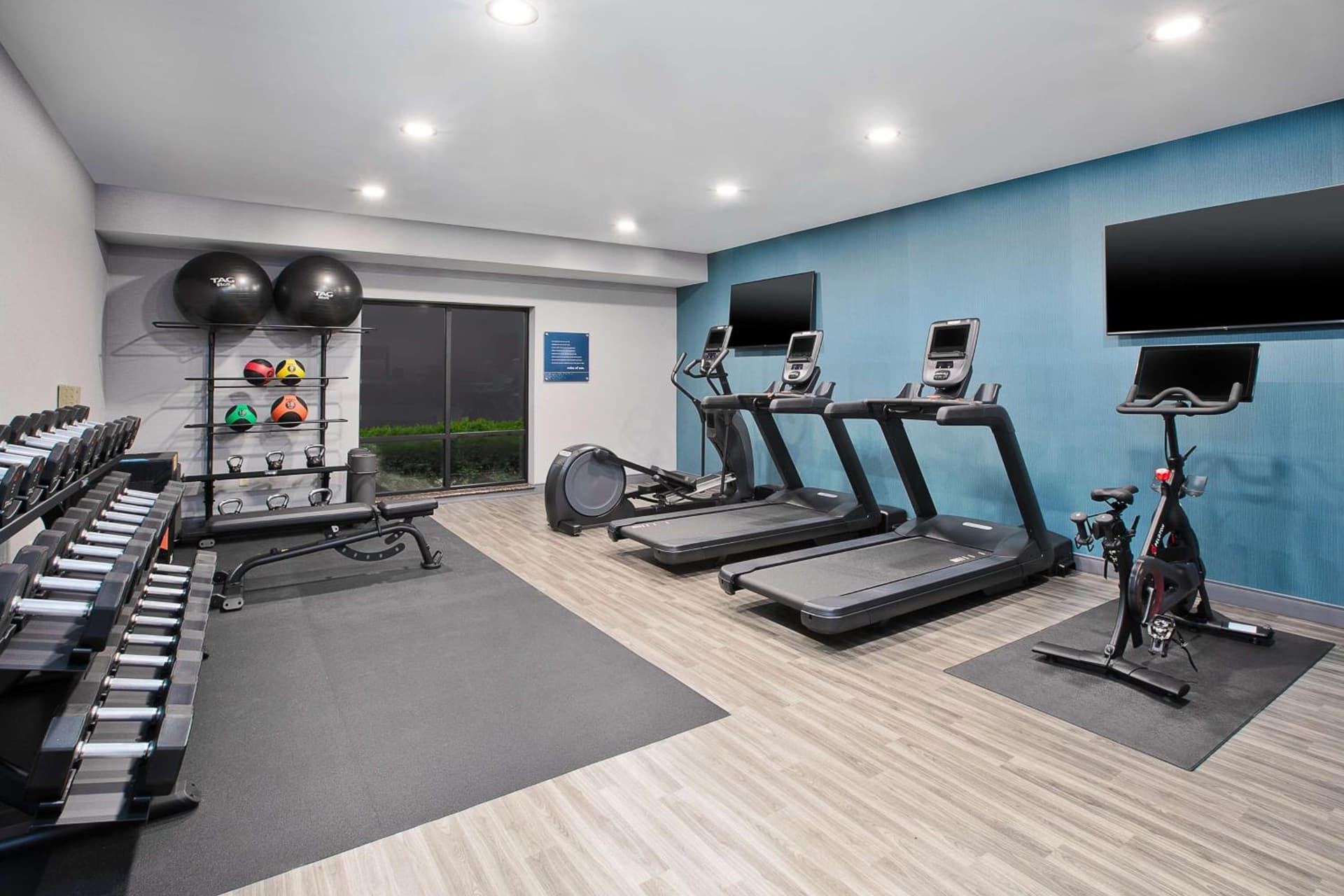 Hampton Inn Detroit - Shelby Township gallery photo in Shelby, MI — image 19