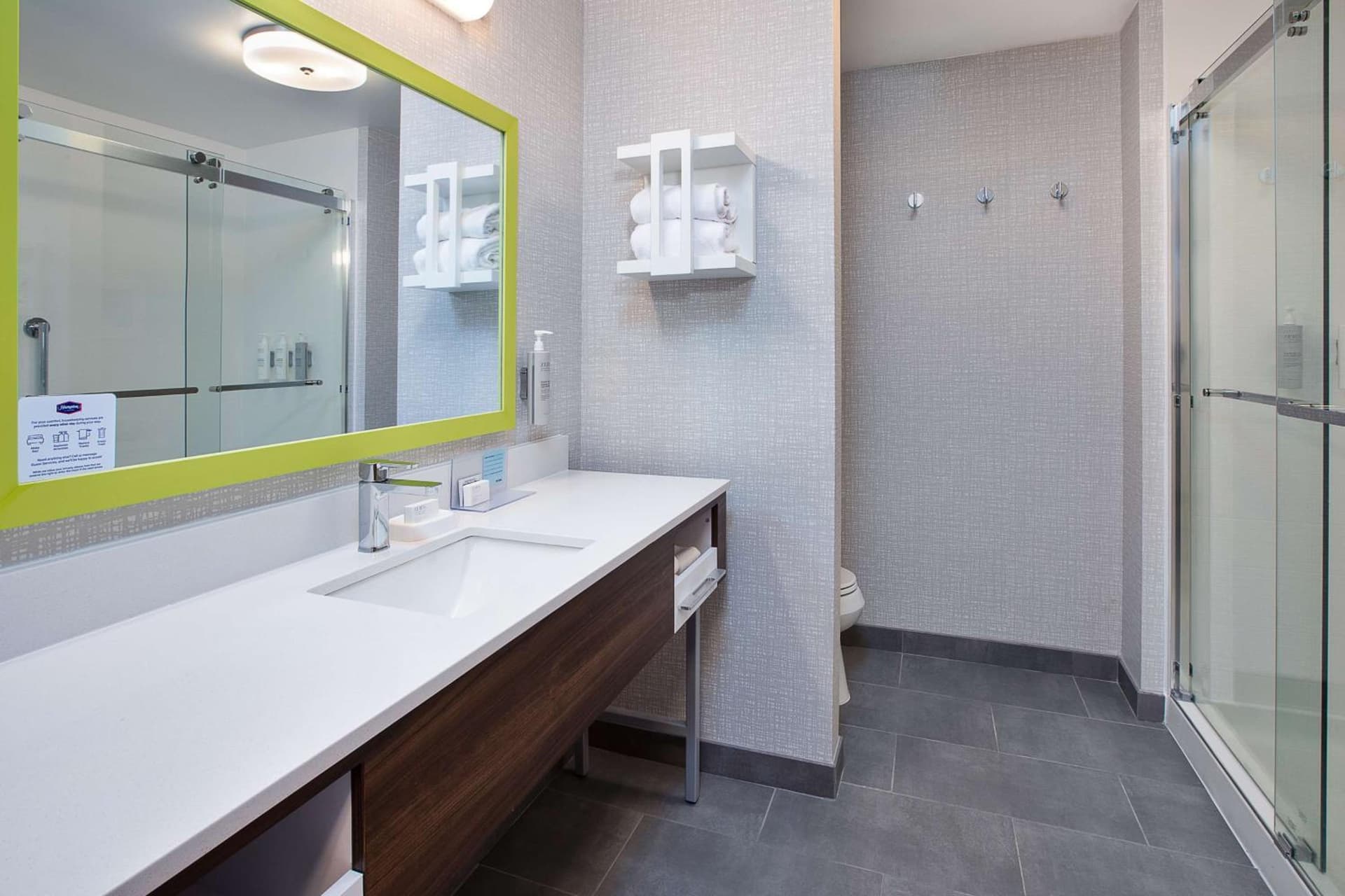 Hampton Inn Detroit - Shelby Township gallery photo in Shelby, MI — image 18
