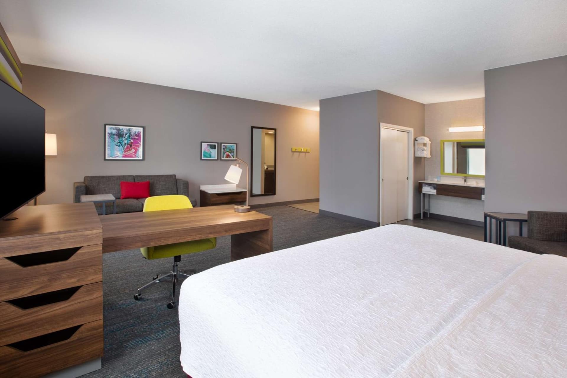Hampton Inn Detroit - Shelby Township gallery photo in Shelby, MI — image 12
