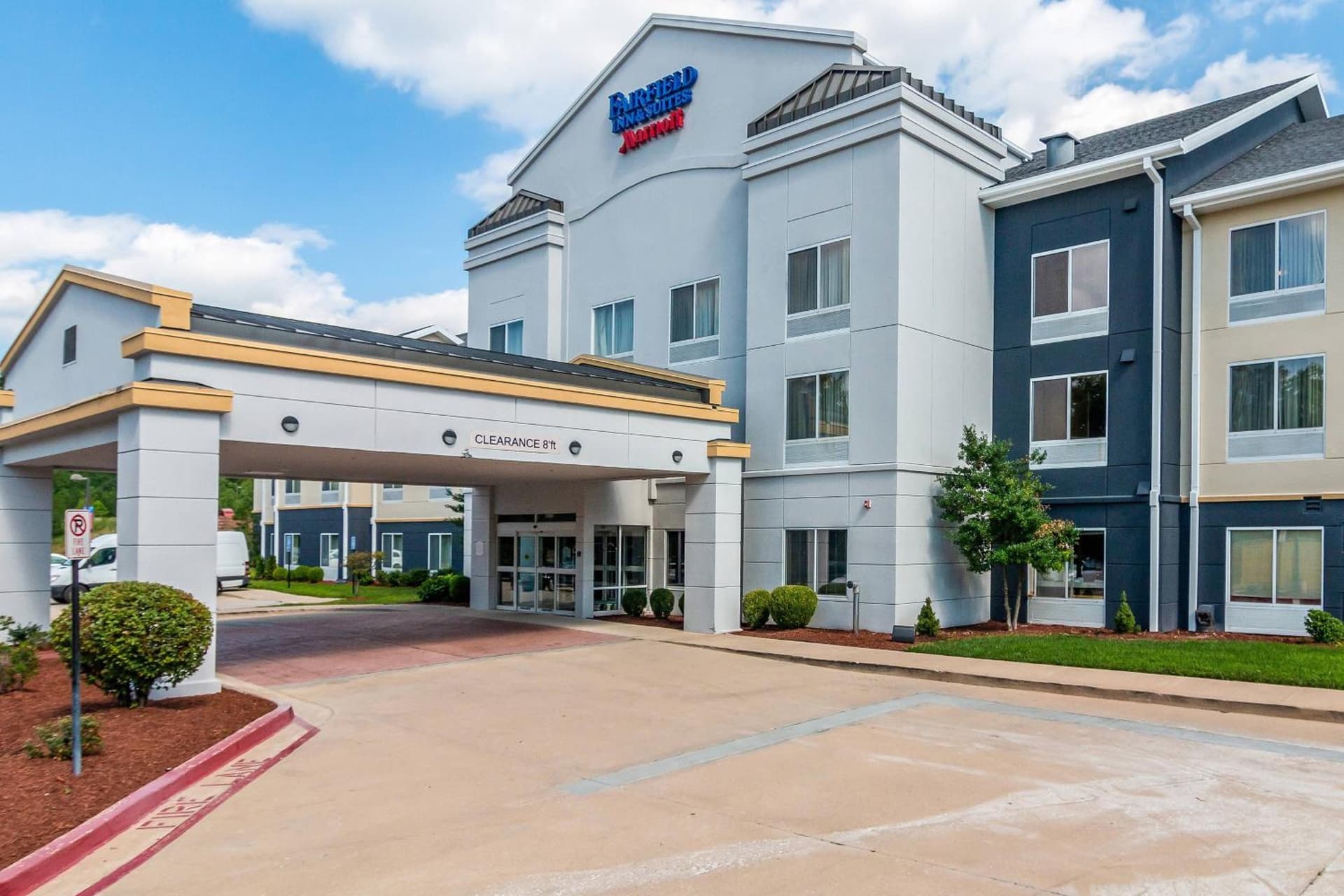 Fairfield Inn & Suites Columbia exterior or lobby in Columbia, MO — main listing photo