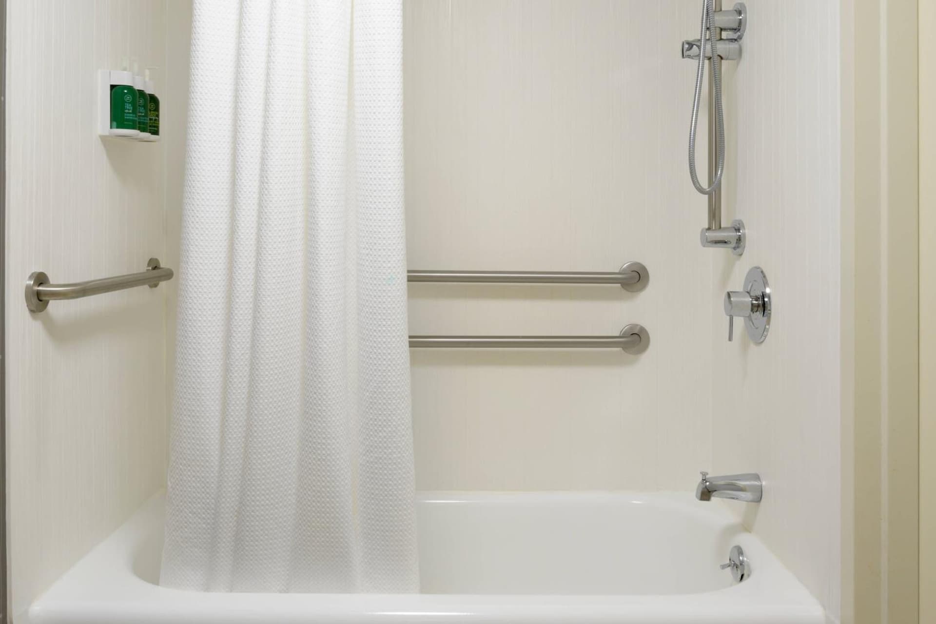 Courtyard by Marriott Lynchburg gallery photo in Lynchburg, VA — image 24