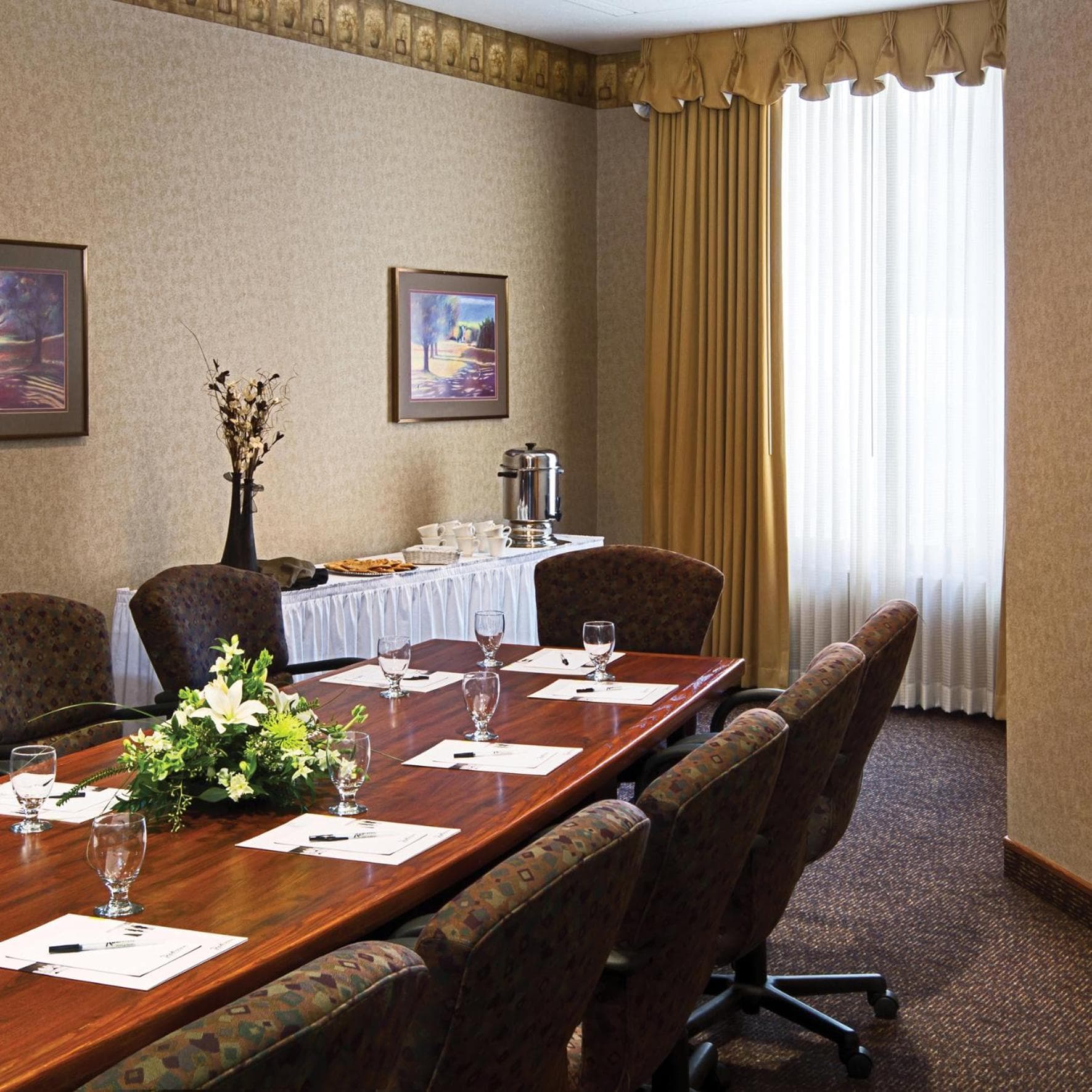 Radisson Hotel Bismarck gallery photo in Bismarck, ND — image 9