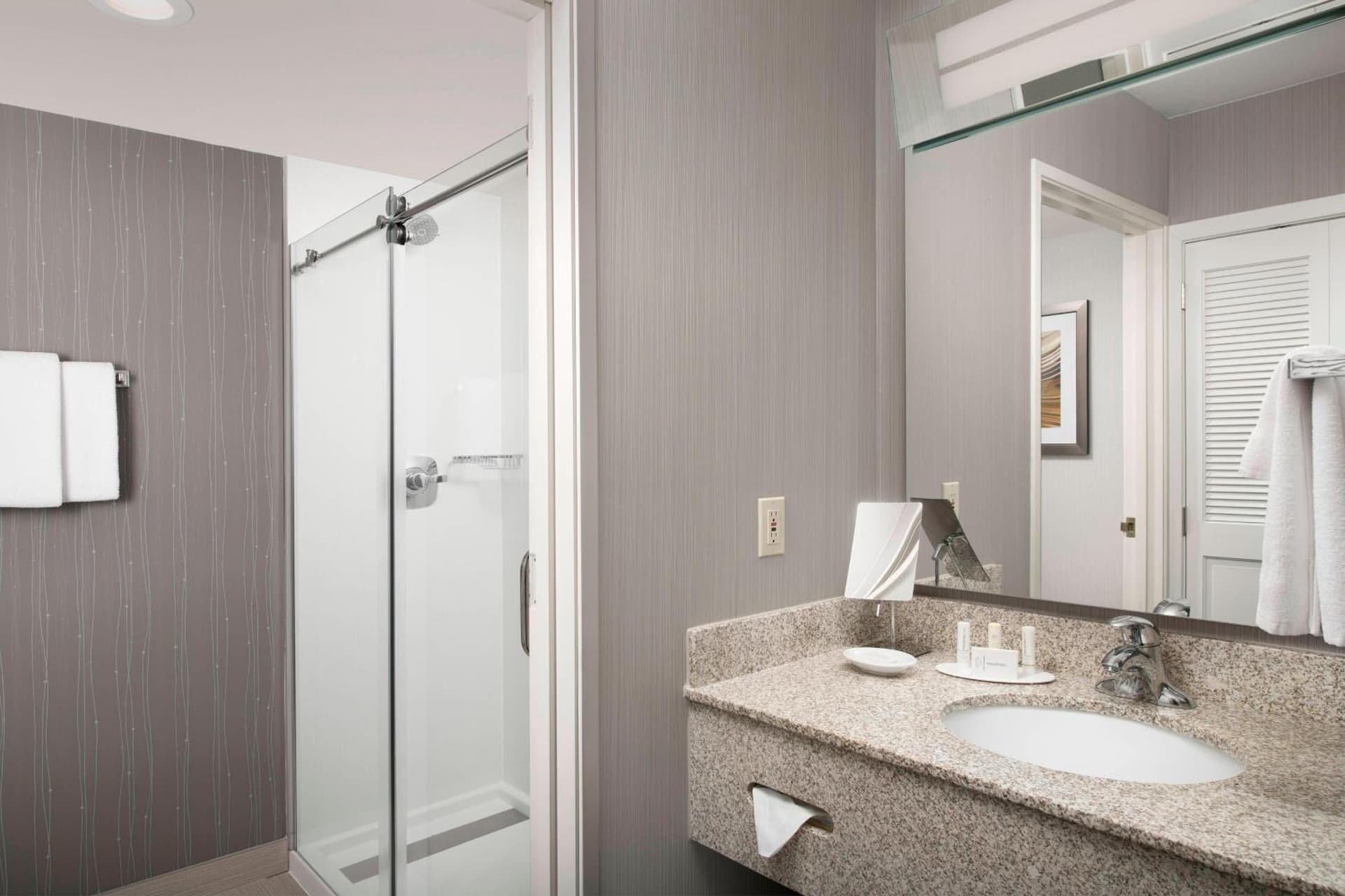 Courtyard by Marriott Portland Hillsboro gallery photo in Hillsboro, OR — image 31