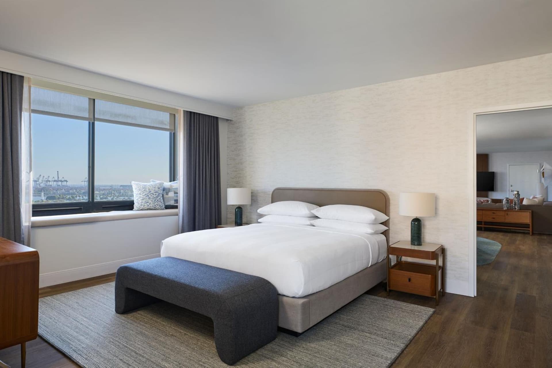 Marriott Long Beach Downtown gallery photo in Long Beach, CA — image 88