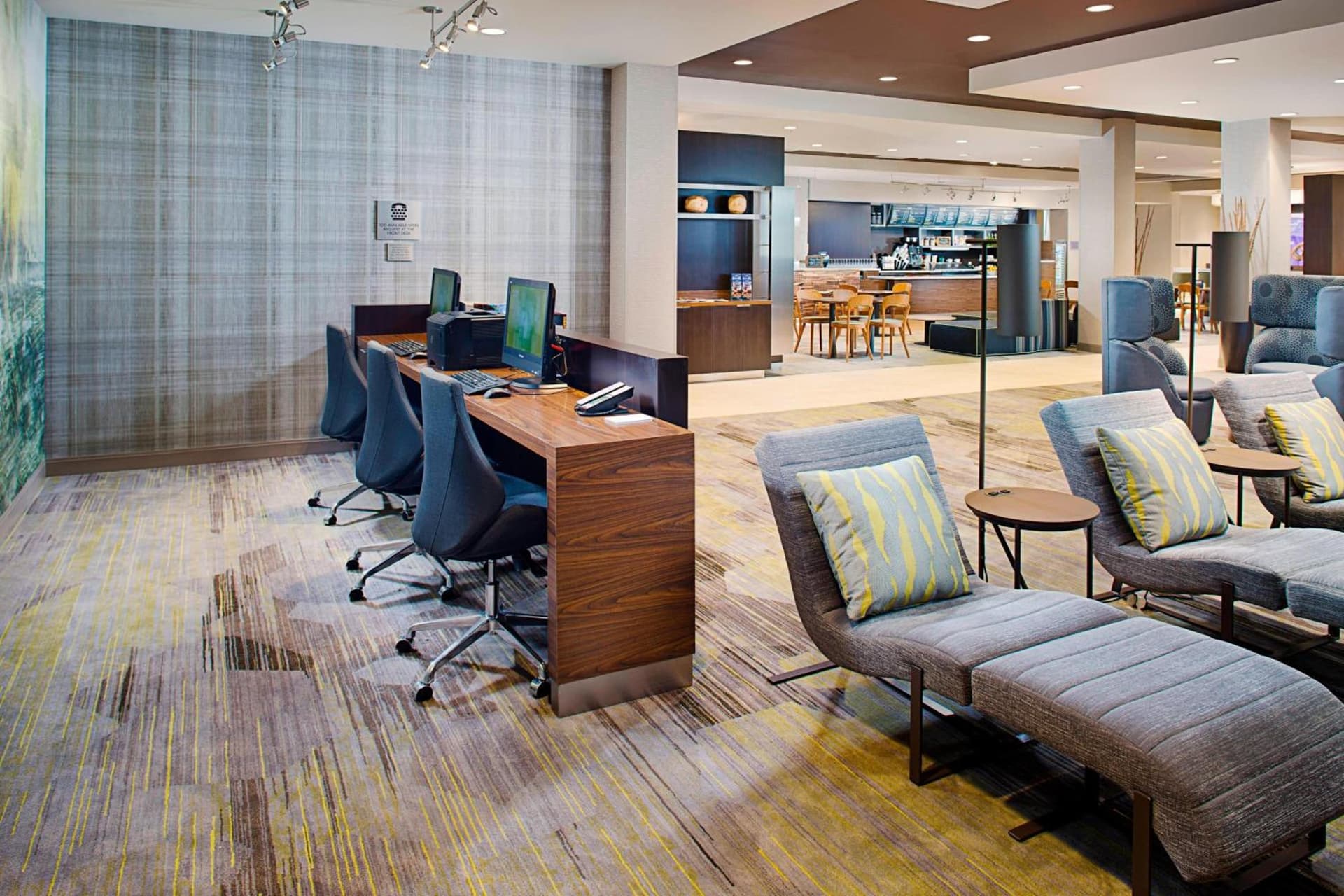 Courtyard by Marriott Dallas Carrollton and Carrollton Conference Center gallery photo in Carrollton, TX — image 17