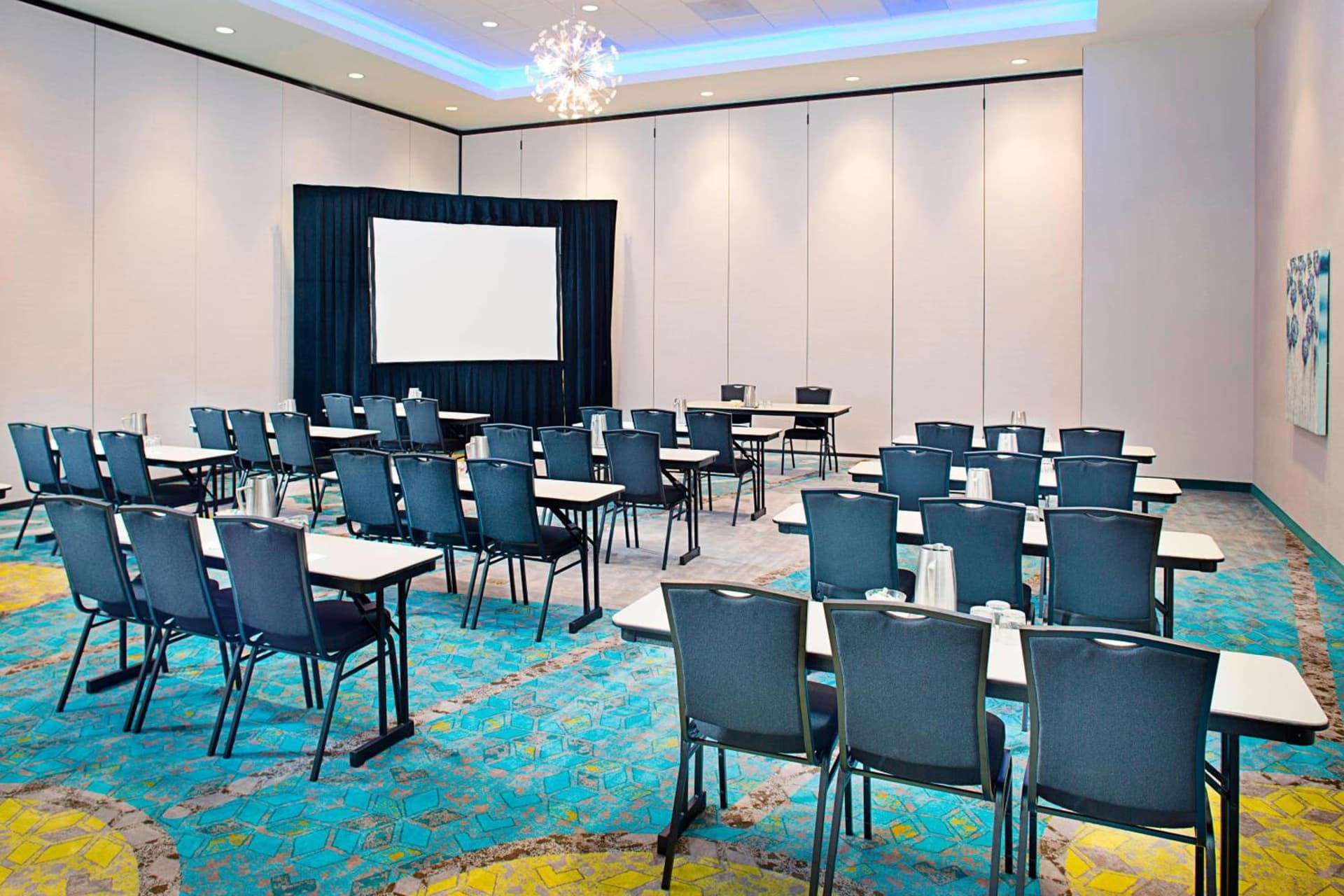 Courtyard by Marriott Dallas Carrollton and Carrollton Conference Center gallery photo in Carrollton, TX — image 7