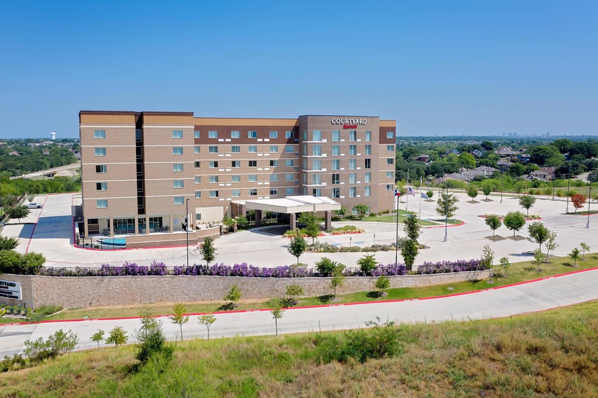 Courtyard by Marriott Dallas Carrollton and Carrollton Conference Center — hotel in Carrollton, Texas