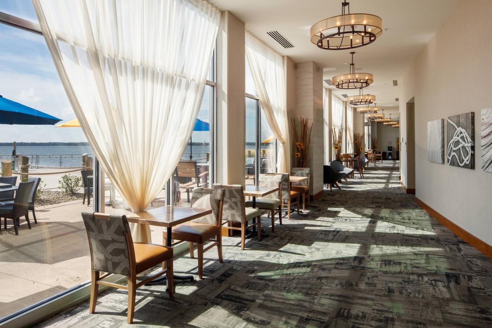 Courtyard by Marriott Erie Bayfront gallery photo in Erie, PA — image 7