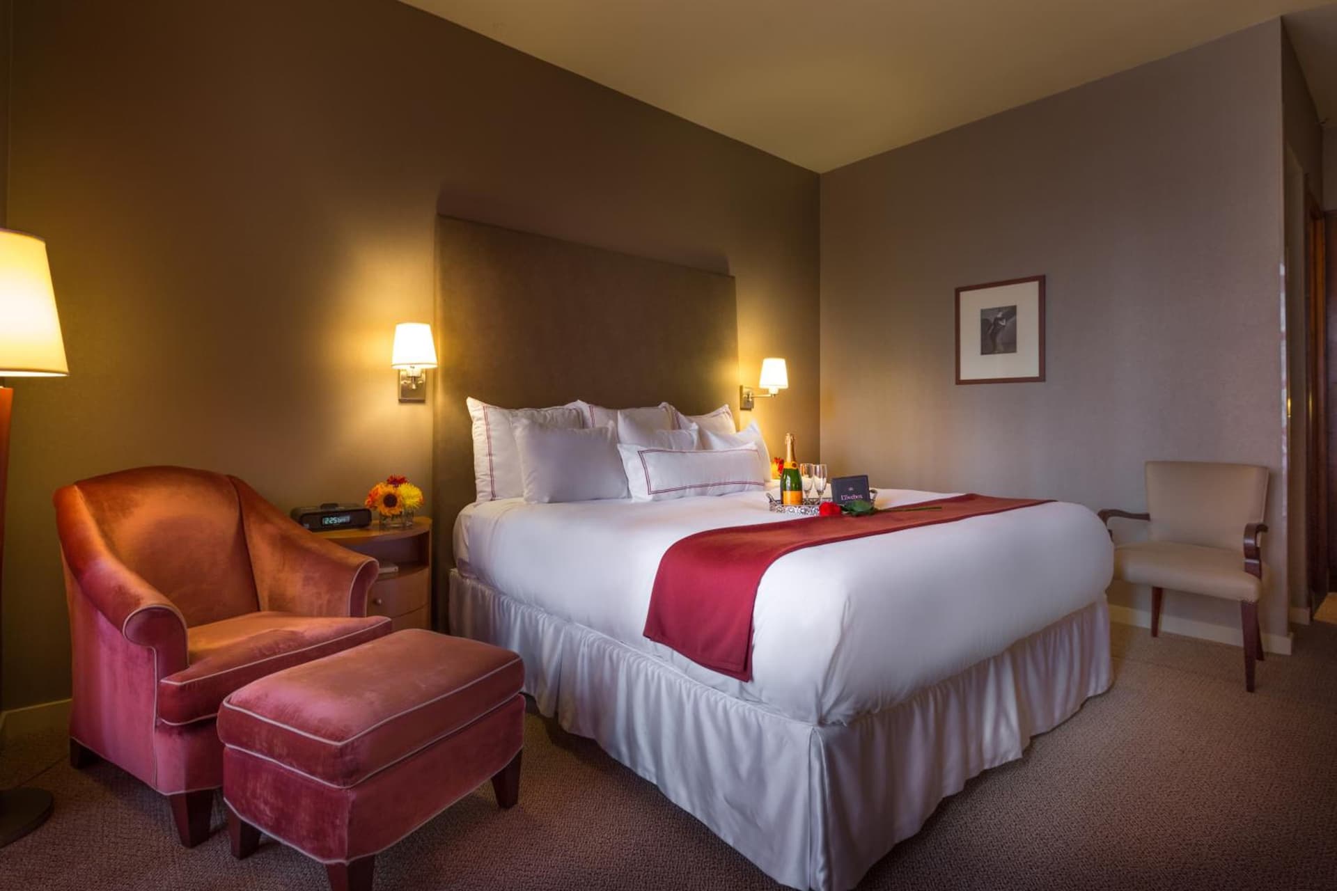 Hotel Giraffe by Library Hotel Collection gallery photo in New York, NY — image 7