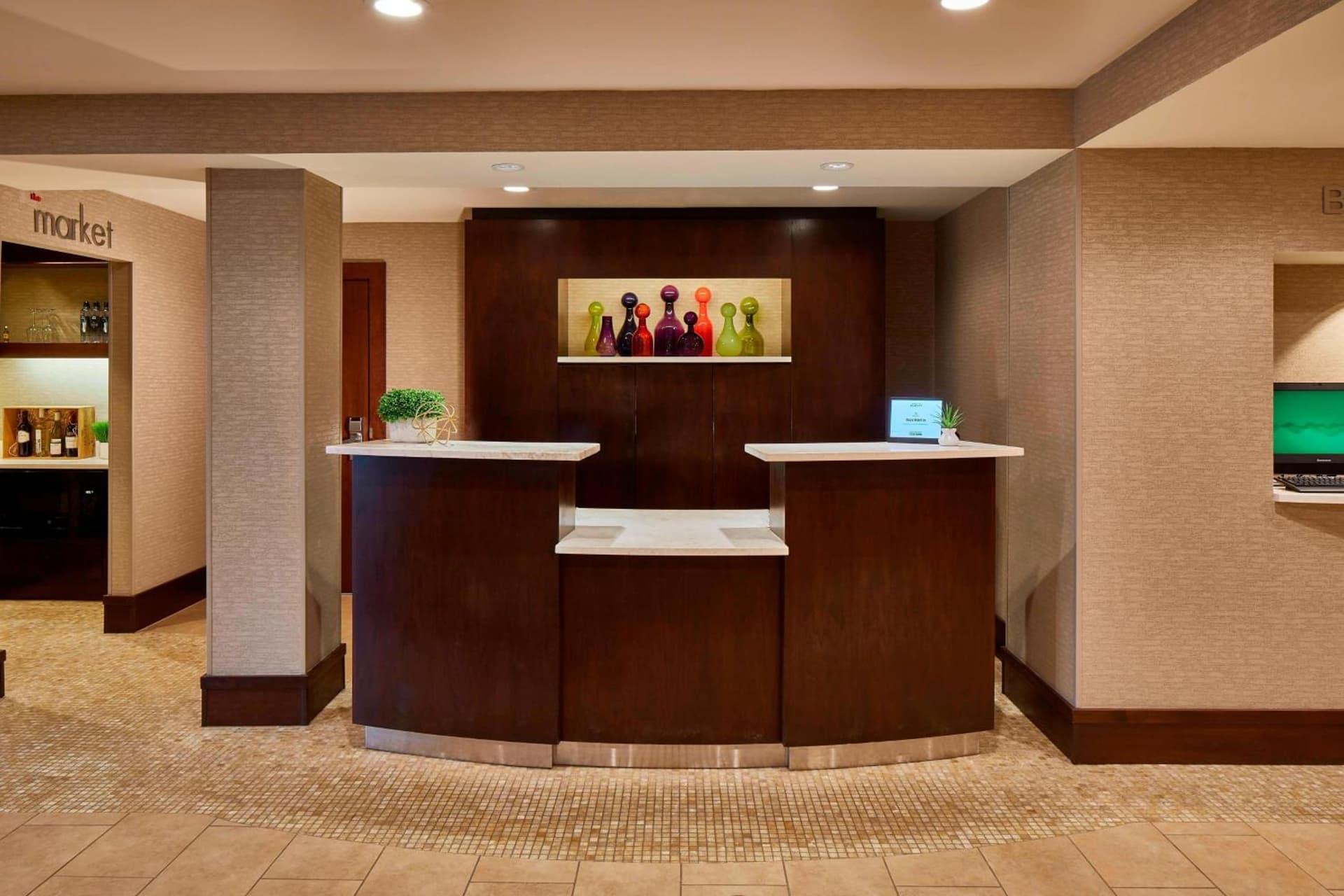 Courtyard by Marriott Albany Thruway interior in Albany, NY — gallery photo 2