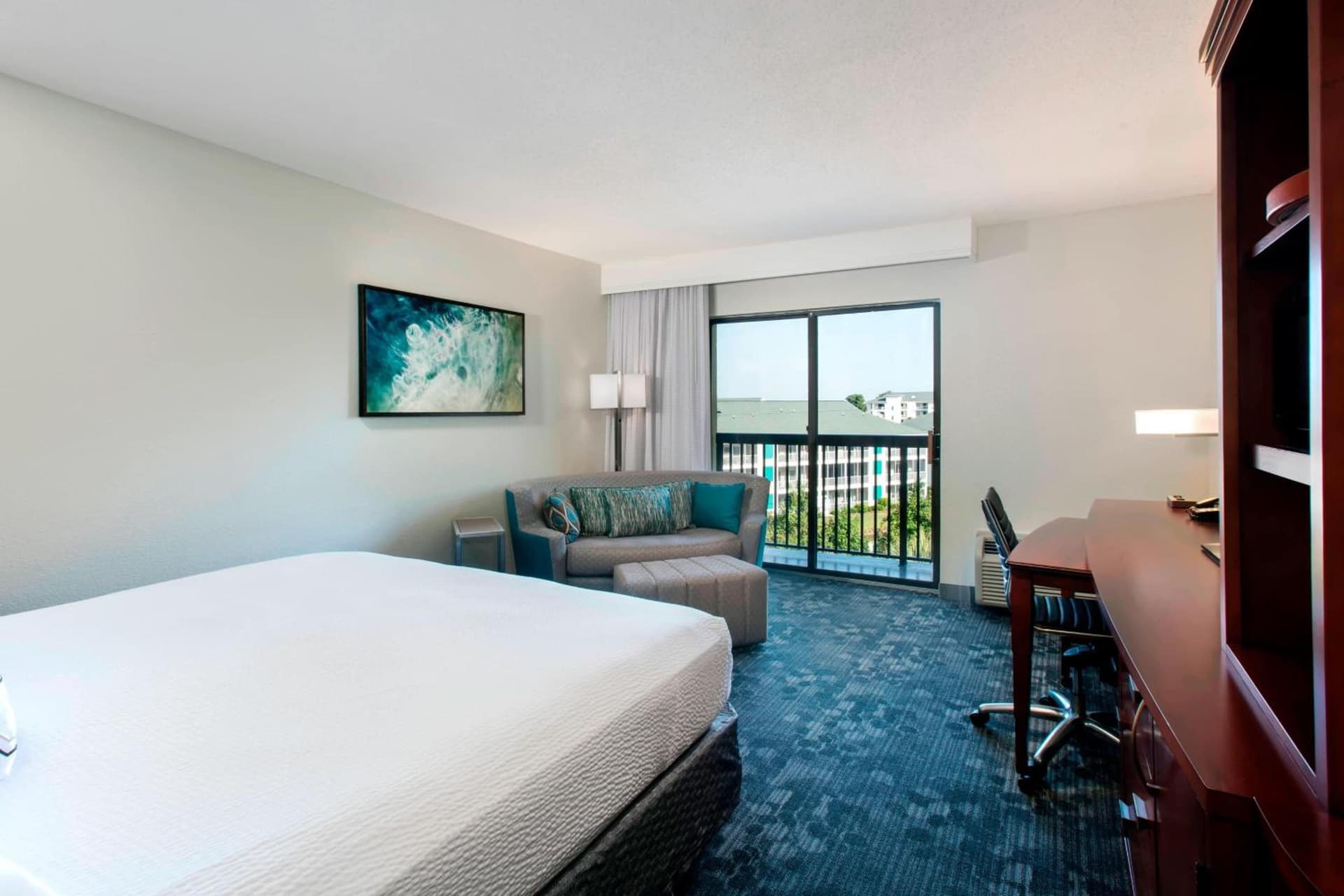 Courtyard by Marriott Myrtle Beach Barefoot Landing gallery photo in Myrtle Beach, SC — image 24