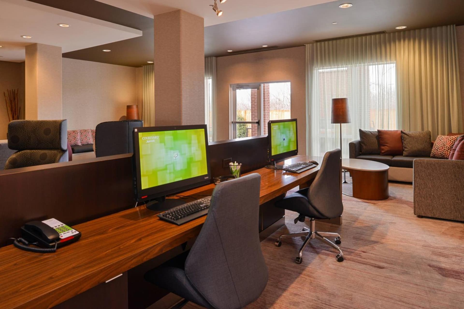 Courtyard by Marriott Toledo North gallery photo in Toledo, OH — image 27