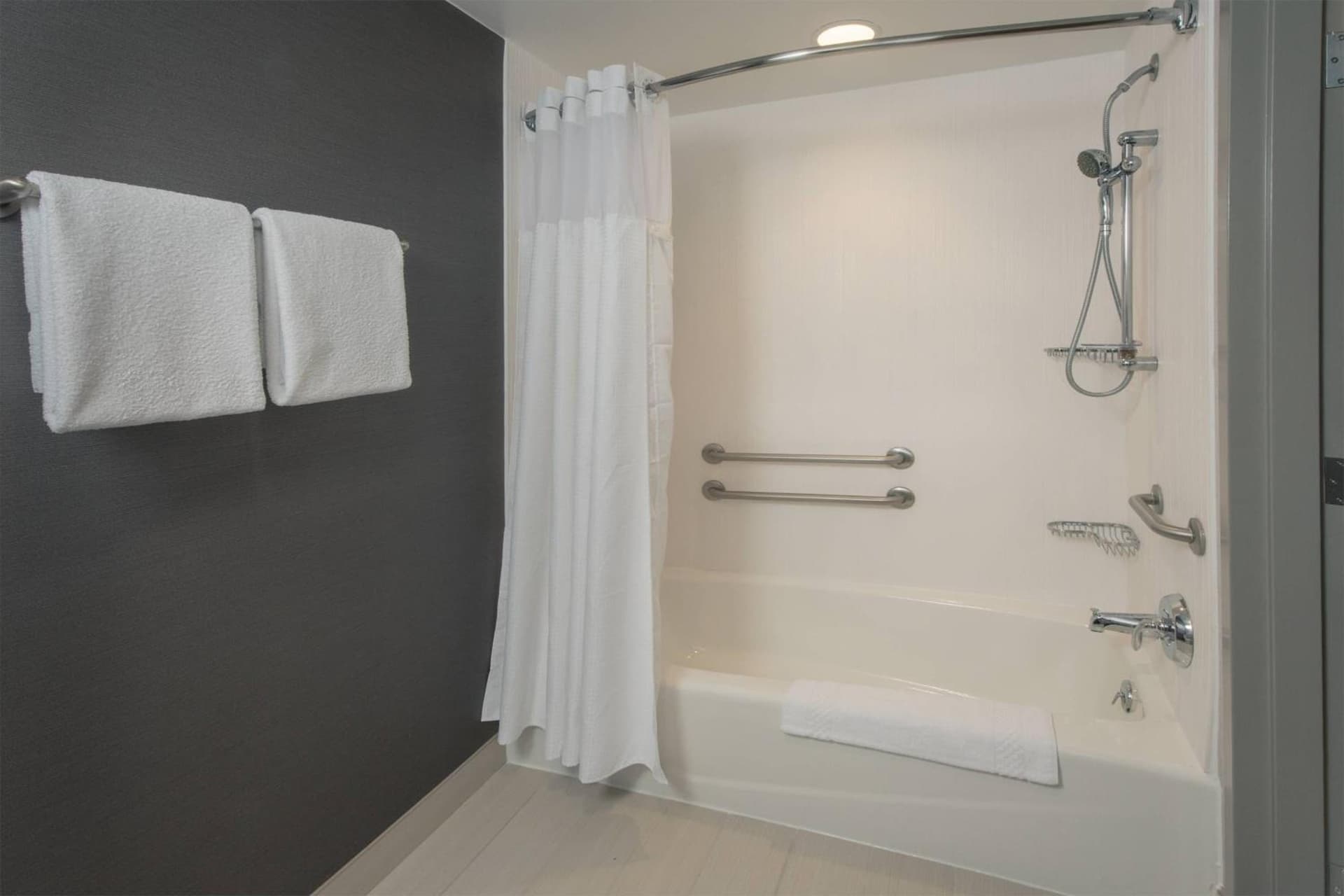 Courtyard by Marriott Frederick gallery photo in Frederick, MD — image 4