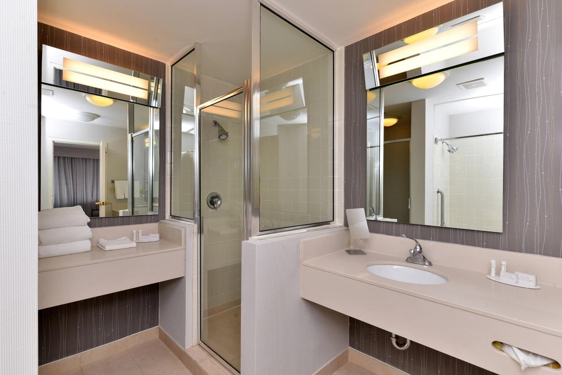 Courtyard by Marriott Laredo gallery photo in Laredo, TX — image 35