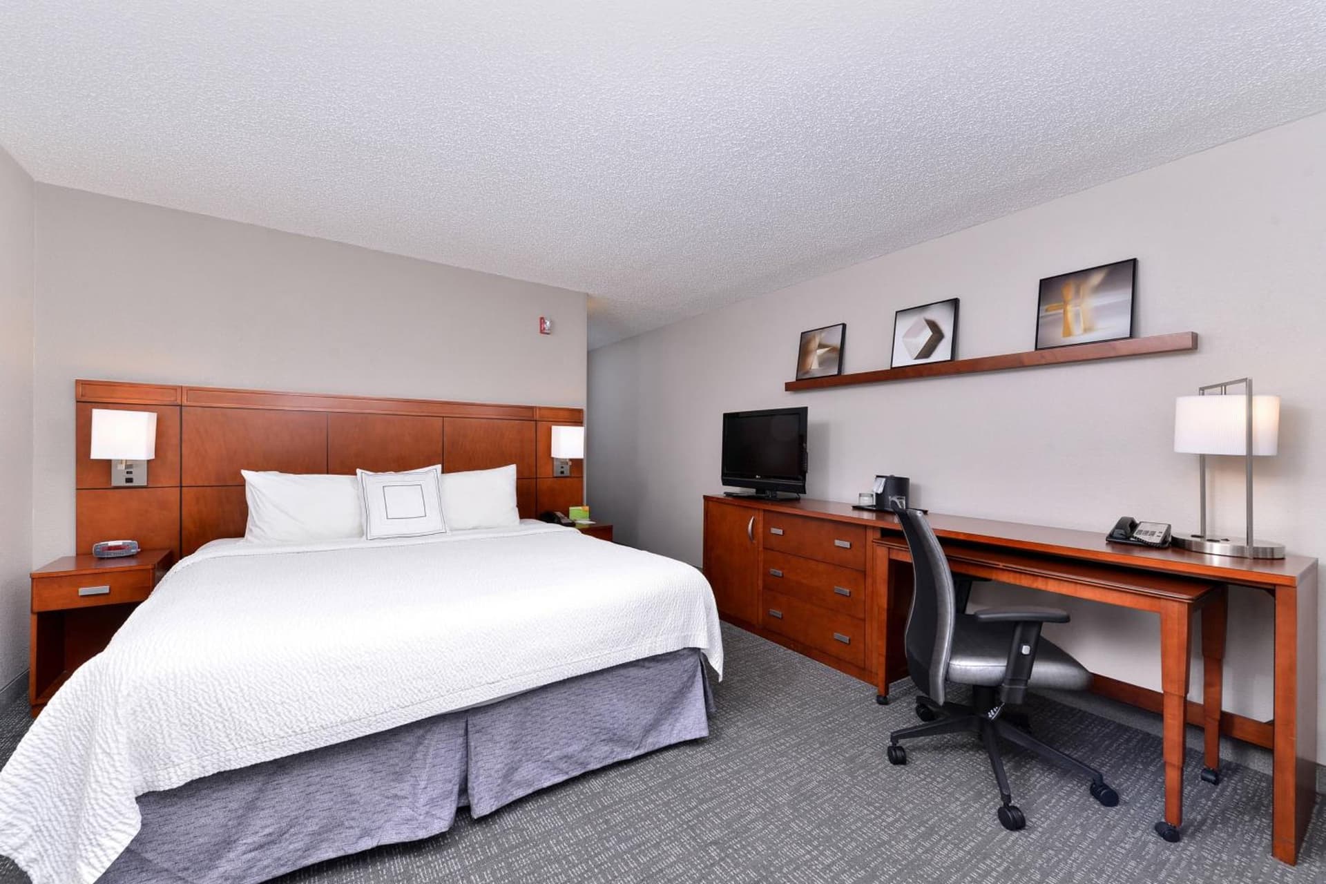 Courtyard by Marriott Laredo gallery photo in Laredo, TX — image 16