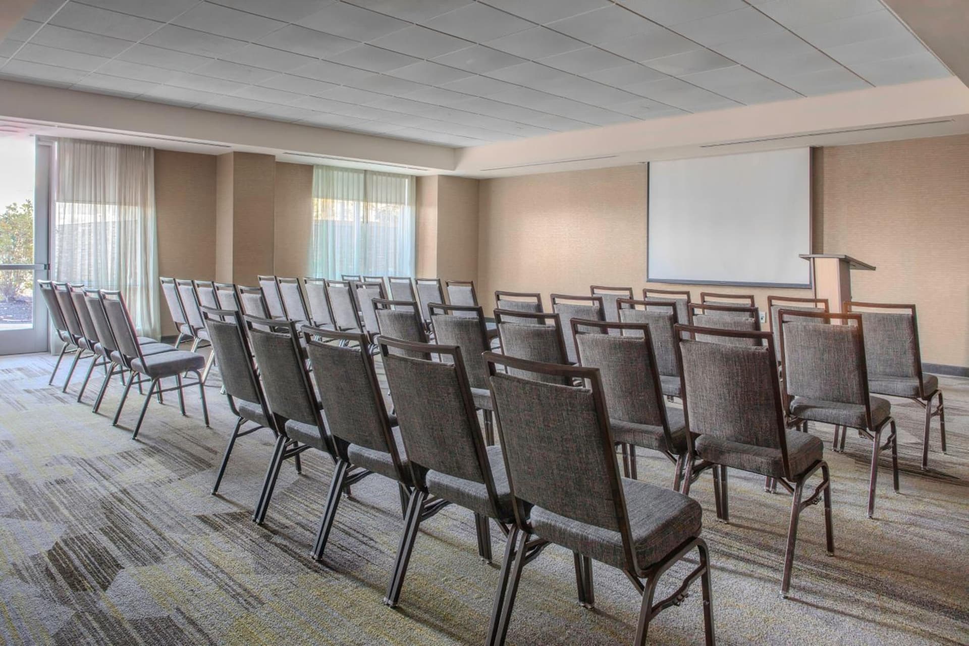 Courtyard by Marriott Yonkers Westchester County gallery photo in Yonkers, NY — image 22