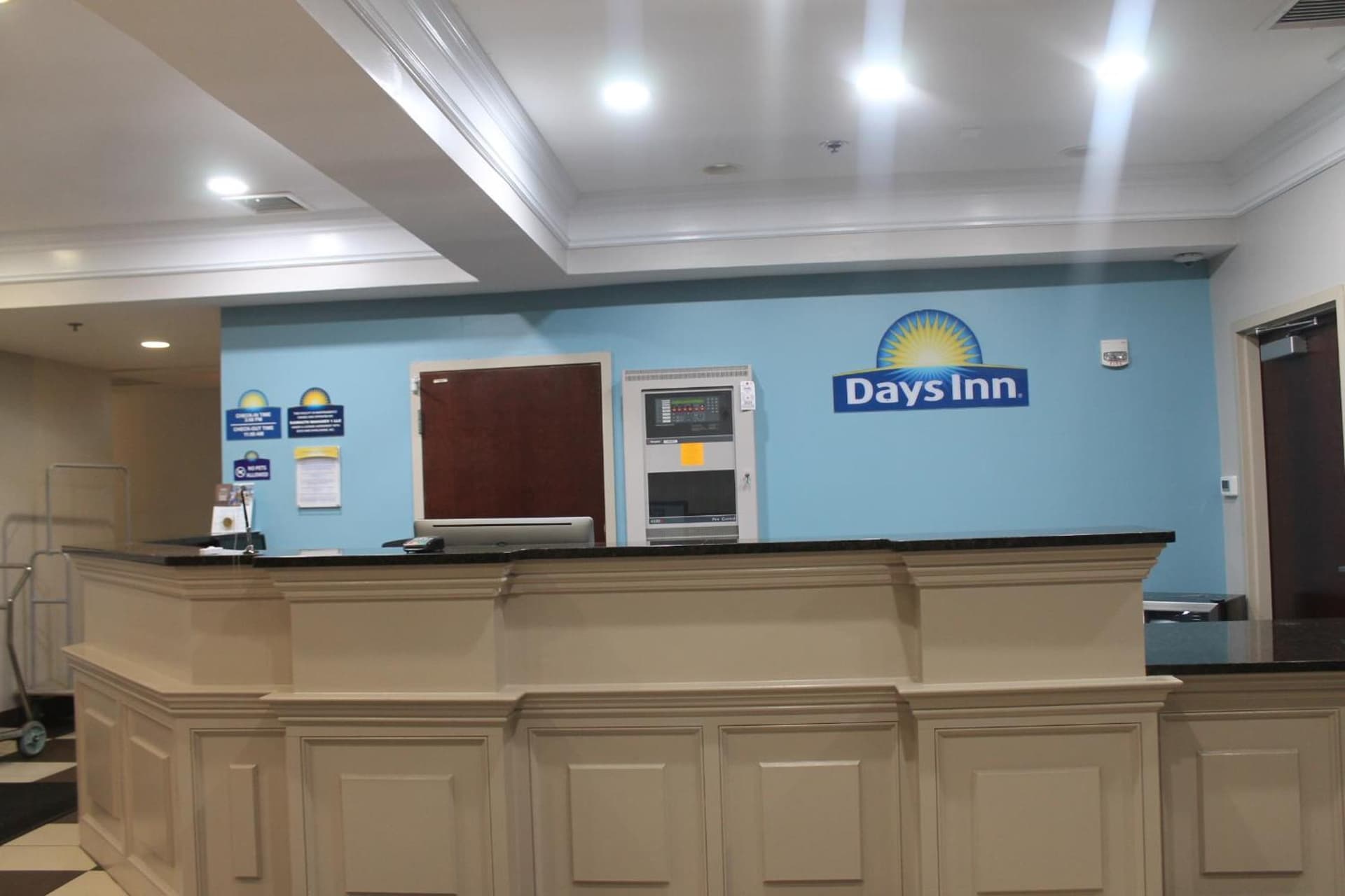 Days Inn by Wyndham Budd Lake gallery photo in Budd Lake, NJ — image 12