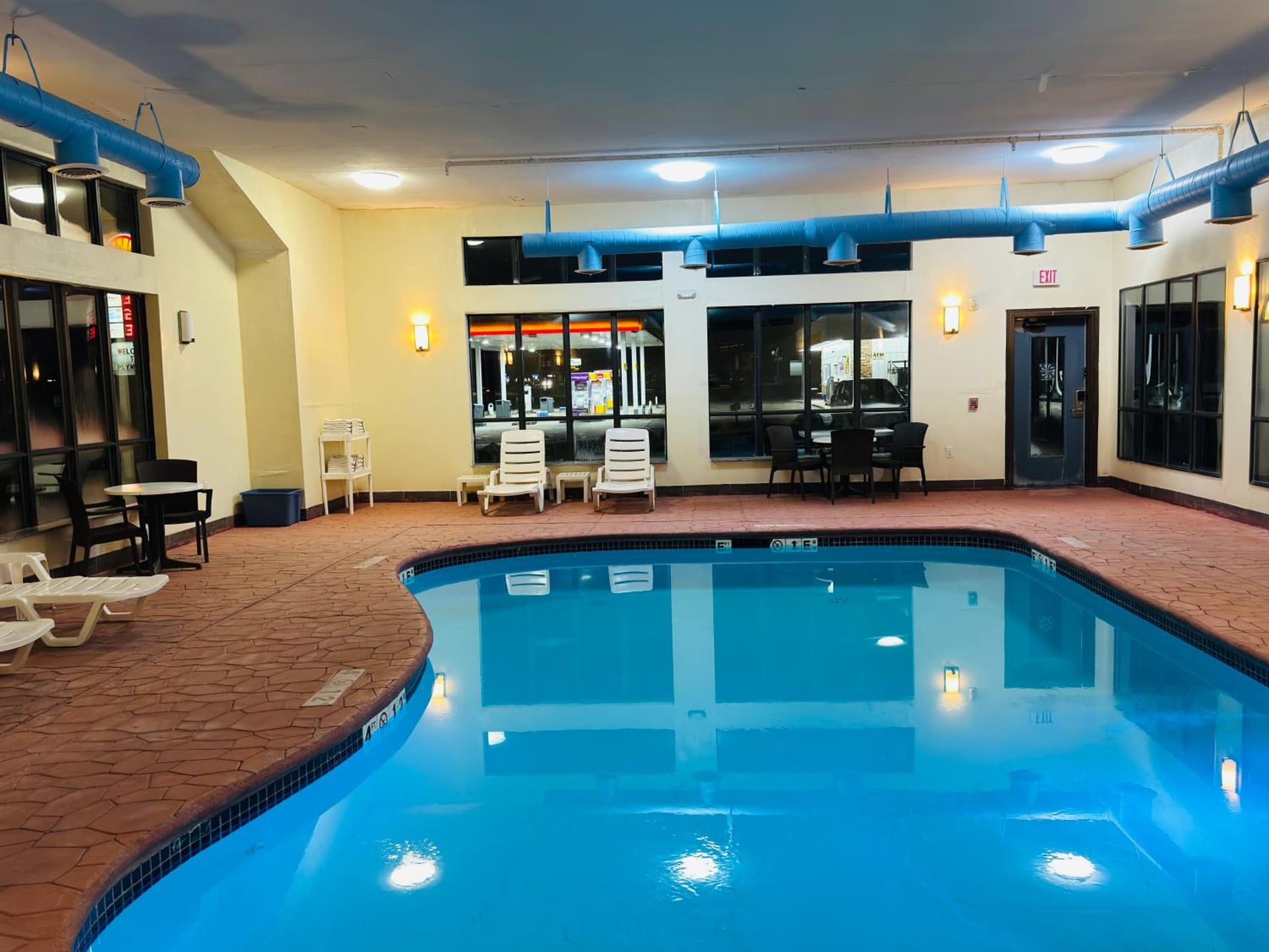 Comfort Suites Plymouth near US-30 interior in Plymouth, IN — gallery photo 2