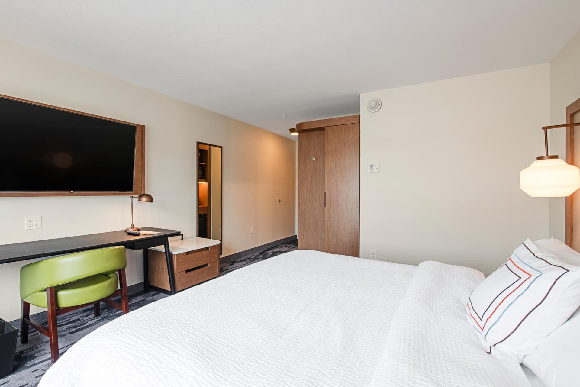 Fairfield Inn & Suites By Marriott Duluth Waterfront gallery photo in Duluth, MN — image 14