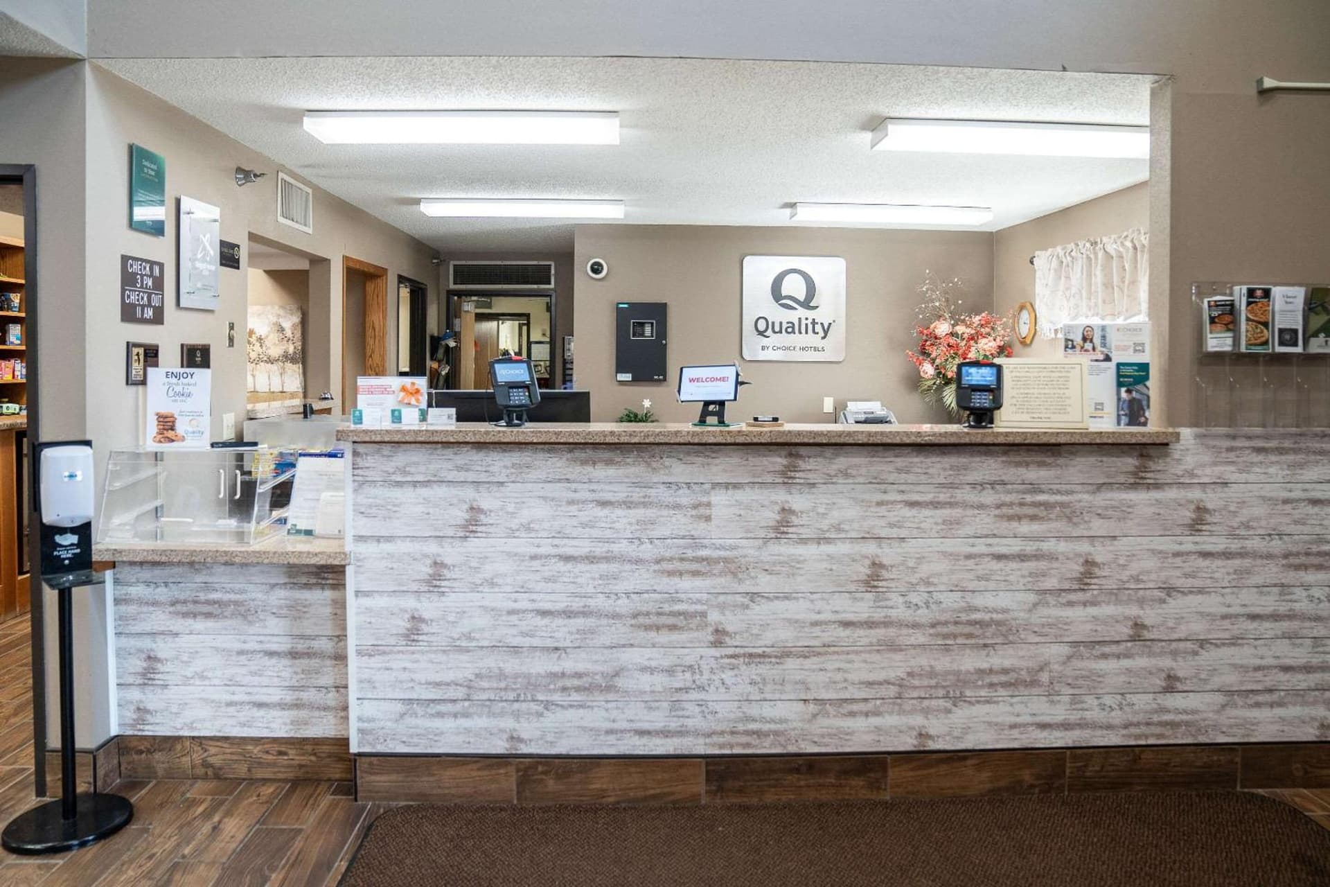 Quality Inn & Suites Watertown near Prairie Lakes Ice Arena property views in Watertown, SD — gallery photo 3