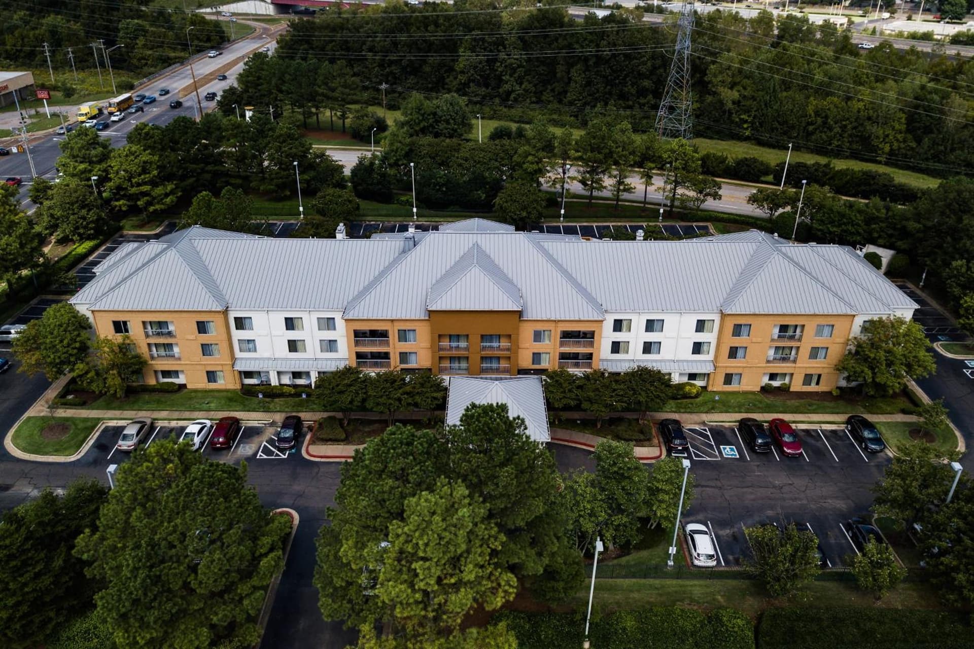 Courtyard Memphis East/Bill Morris Parkway featured exterior or lobby in Memphis, TN — similar hotel