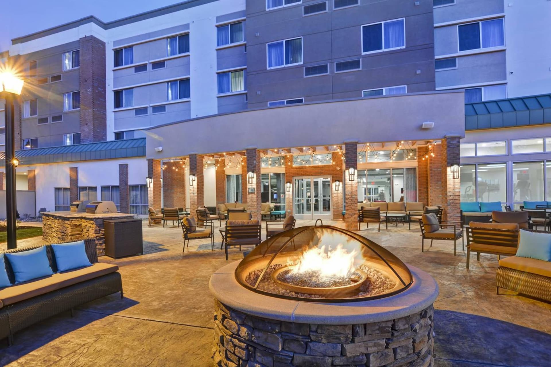 Courtyard by Marriott Long Island Islip/Courthouse Complex gallery photo in Central Islip, NY — image 20