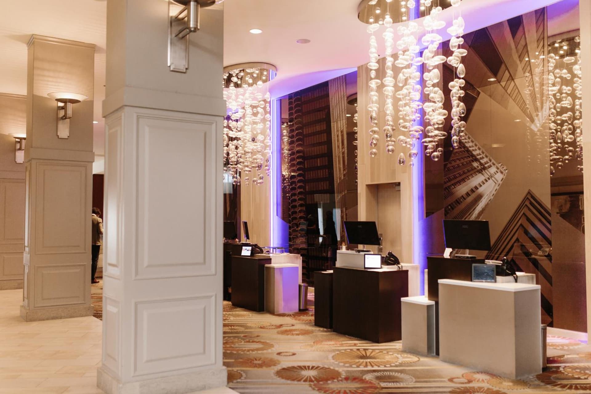 Swissotel Chicago interior in Chicago, IL — gallery photo 2