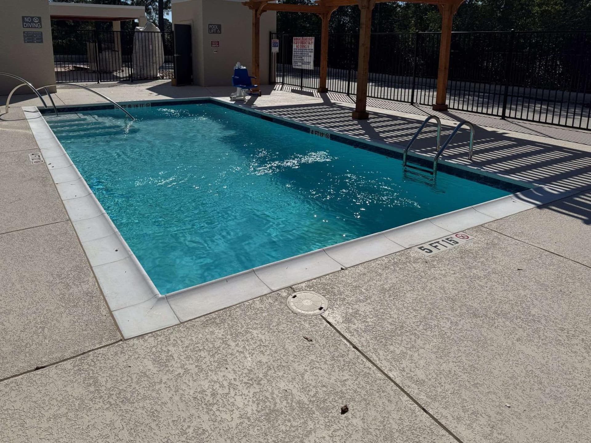 Comfort Inn & Suites Huntsville Near University property views in Huntsville, TX — gallery photo 3