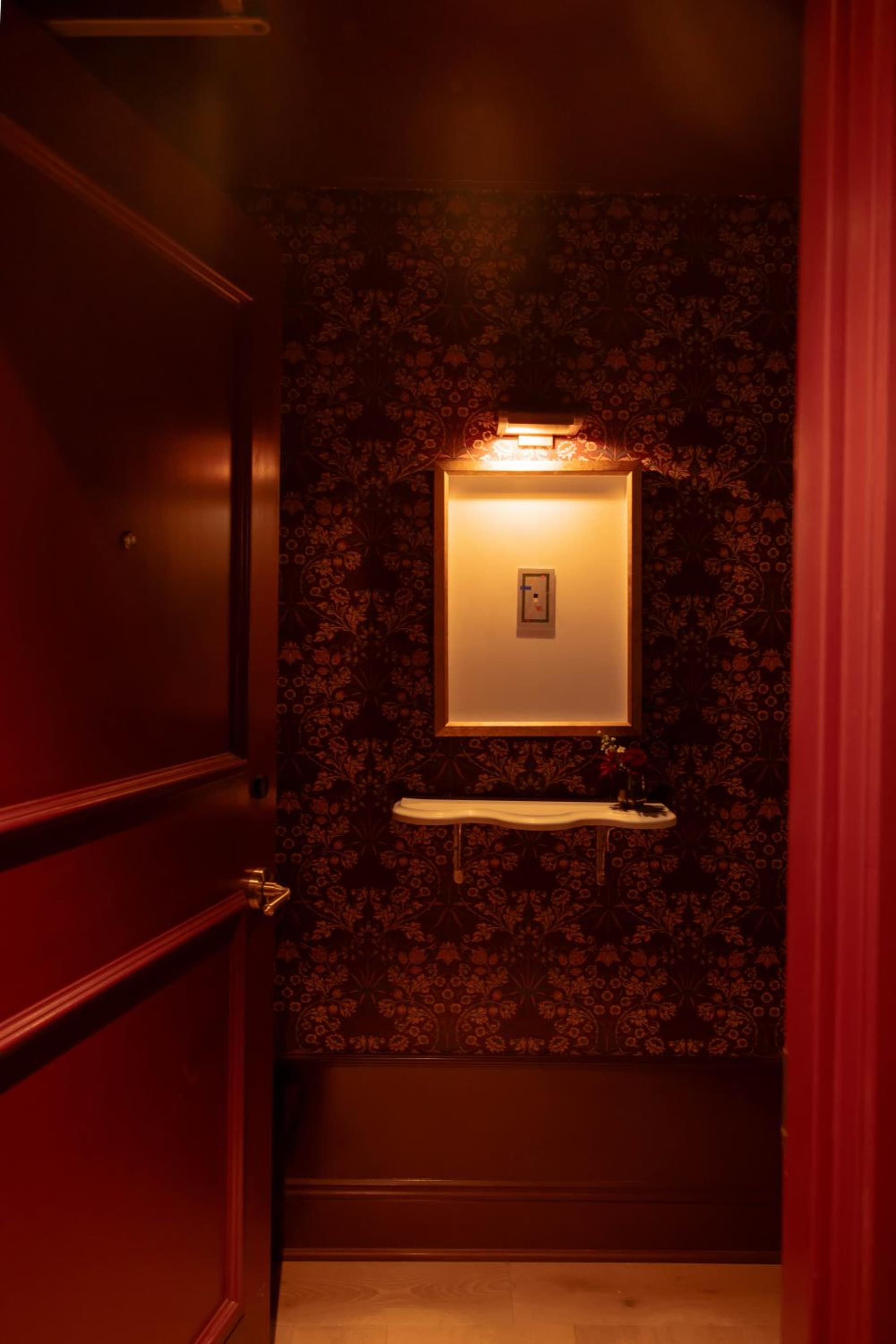 Fidelity Hotel property views in Cleveland, OH — gallery photo 3