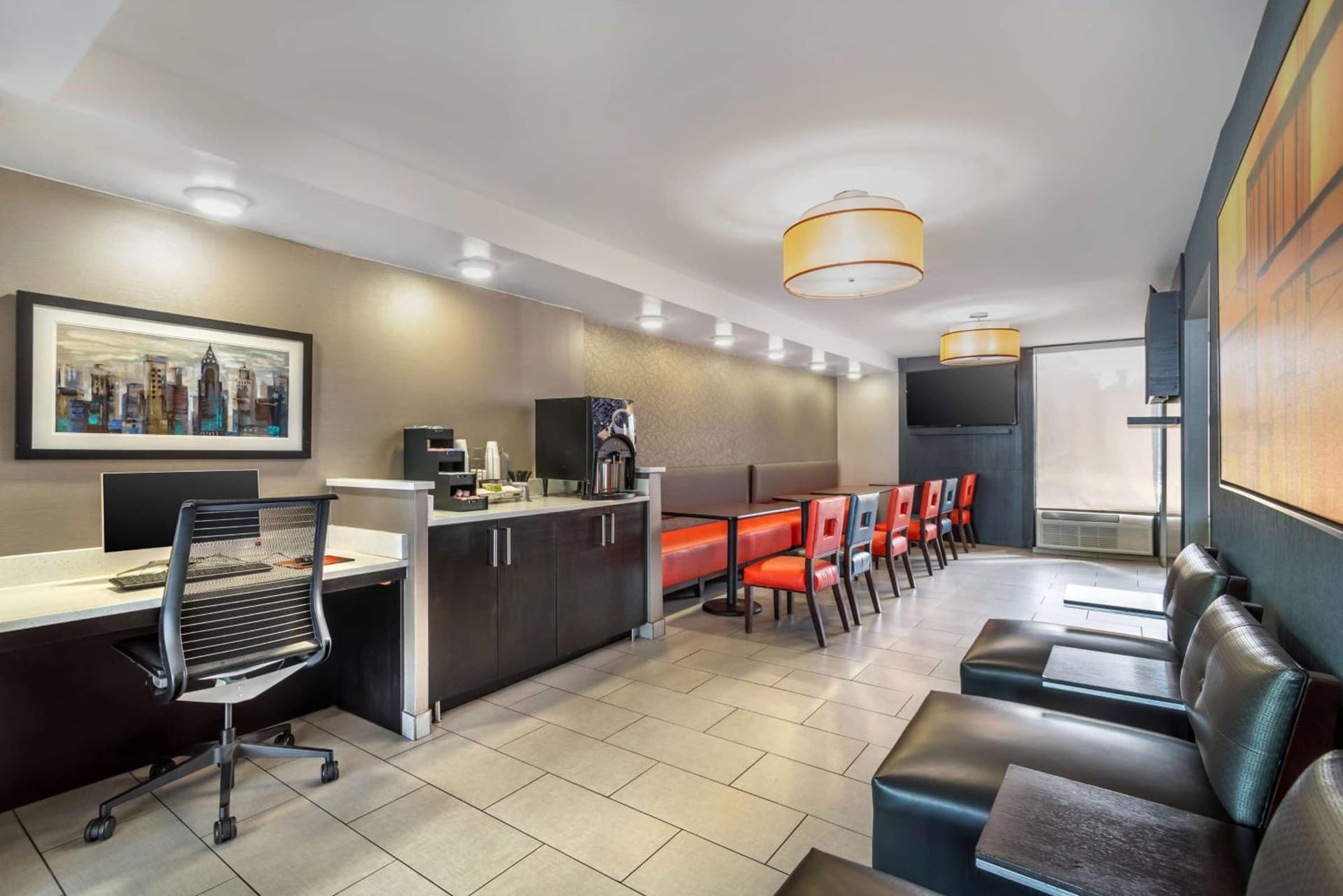 Best Western Charlotte-Gastonia interior in Gastonia, NC — gallery photo 2