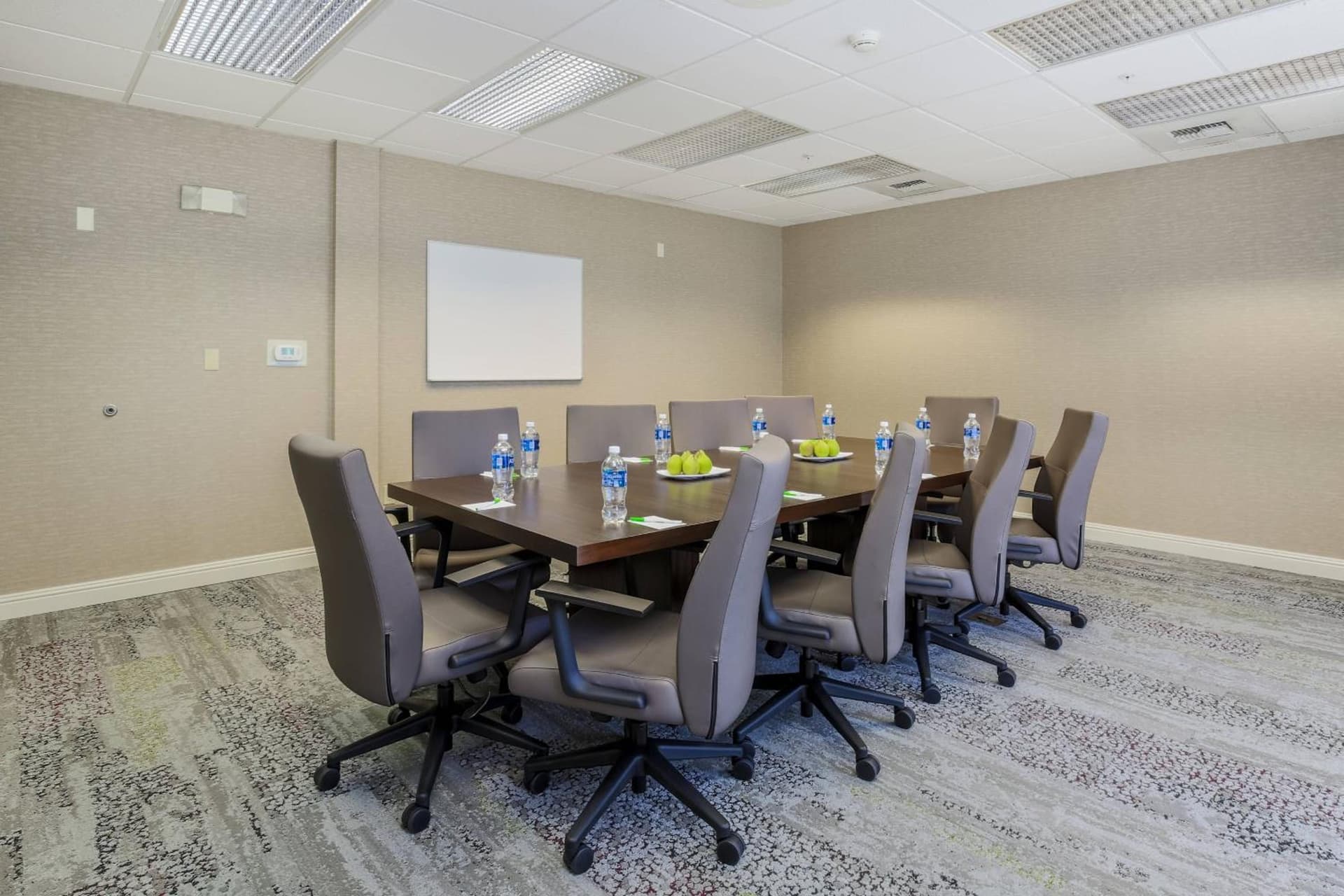 Courtyard by Marriott Roseville Galleria Mall/Creekside Ridge Drive gallery photo in Roseville, CA — image 11