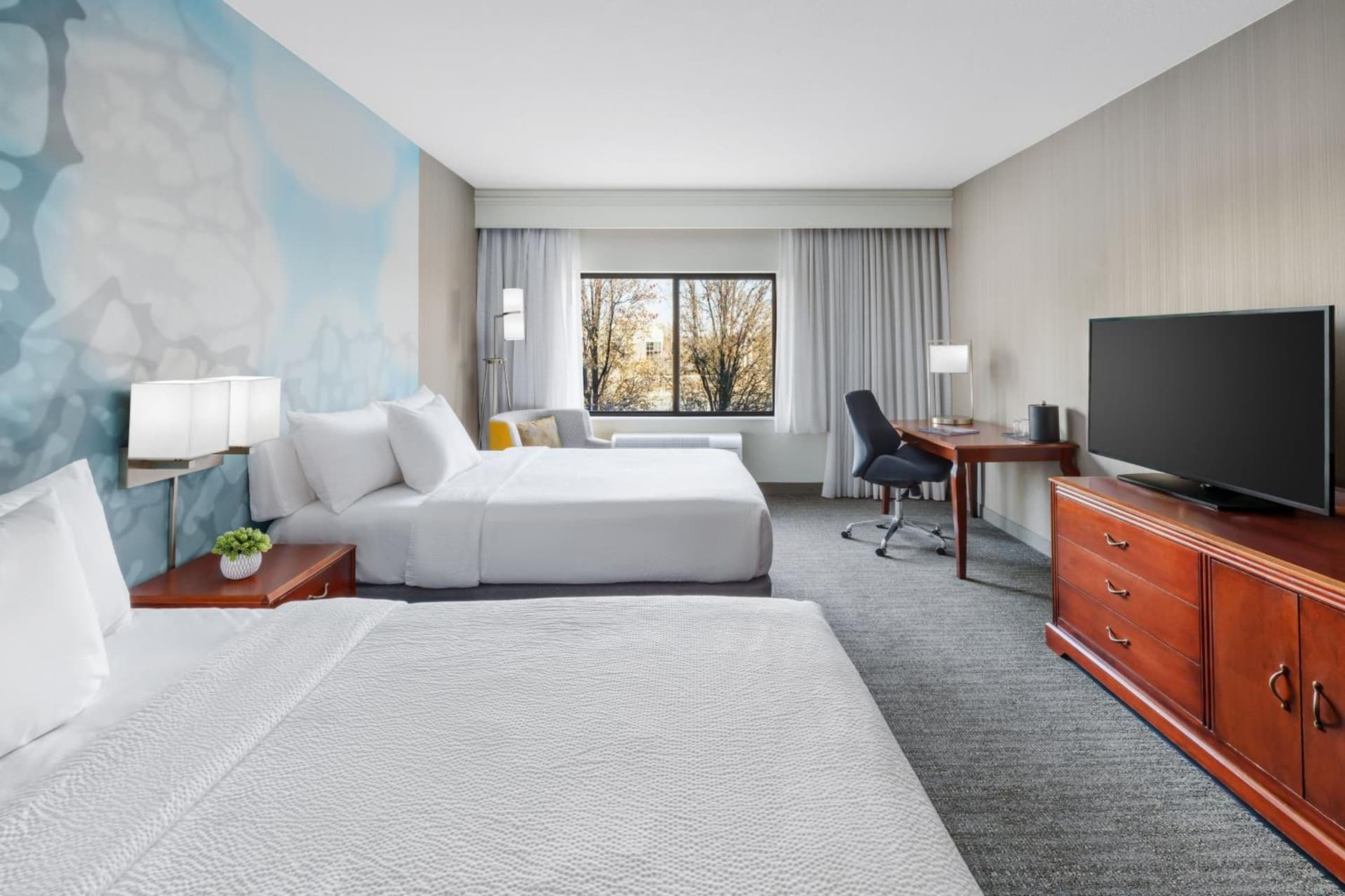Courtyard by Marriott Roseville Galleria Mall/Creekside Ridge Drive gallery photo in Roseville, CA — image 54