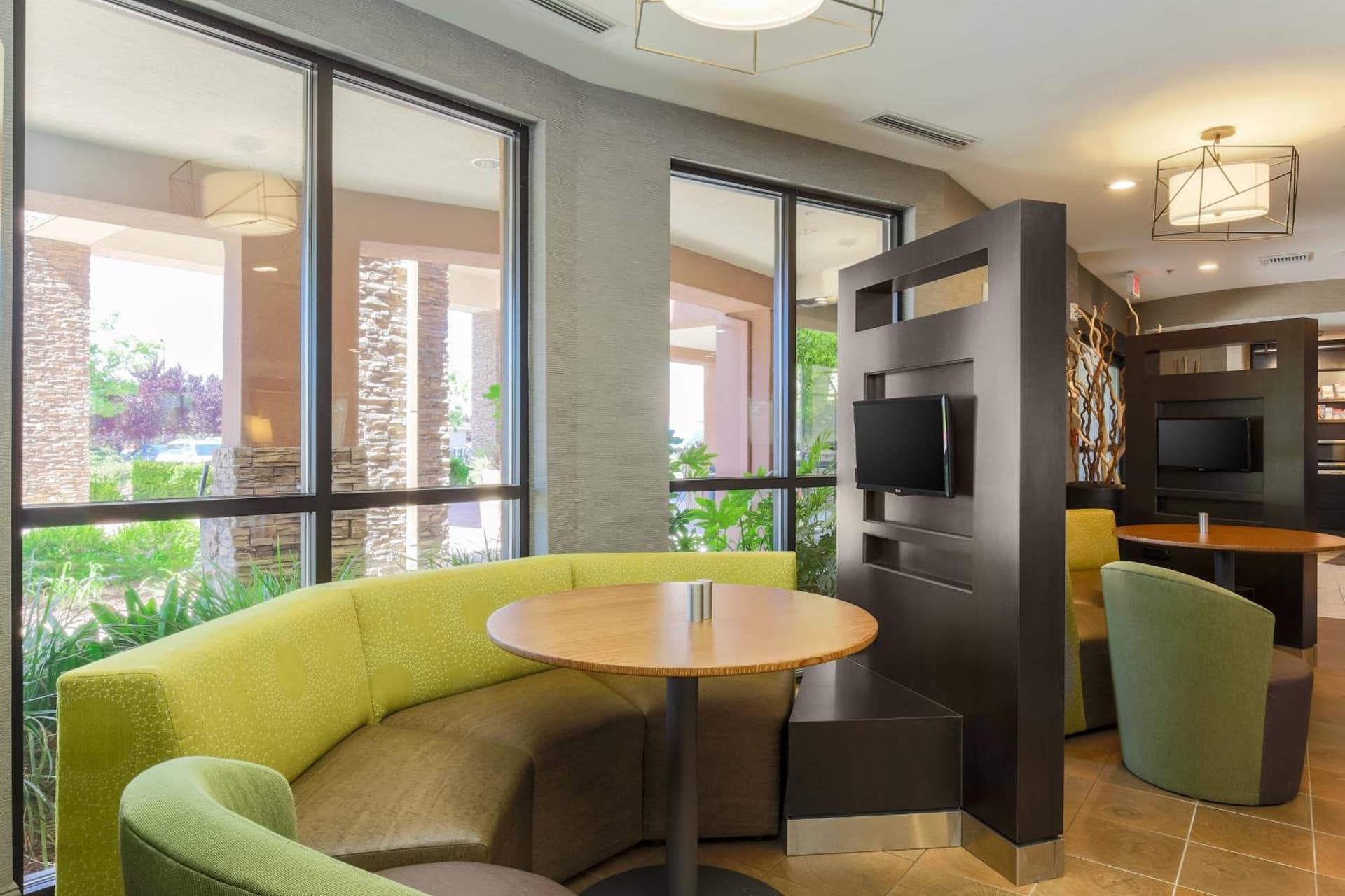 Courtyard by Marriott Roseville Galleria Mall/Creekside Ridge Drive gallery photo in Roseville, CA — image 36