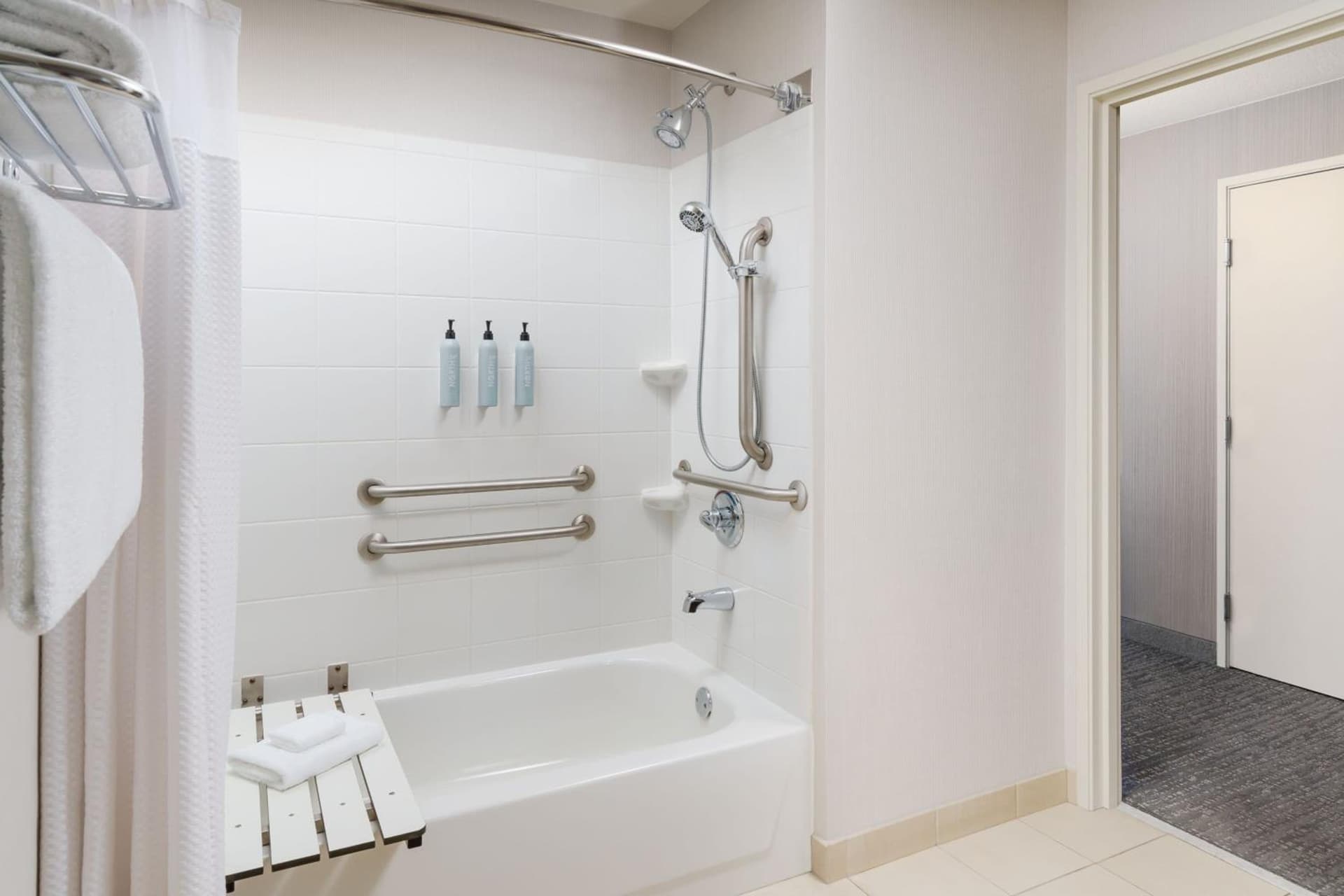Courtyard by Marriott Roseville Galleria Mall/Creekside Ridge Drive gallery photo in Roseville, CA — image 27