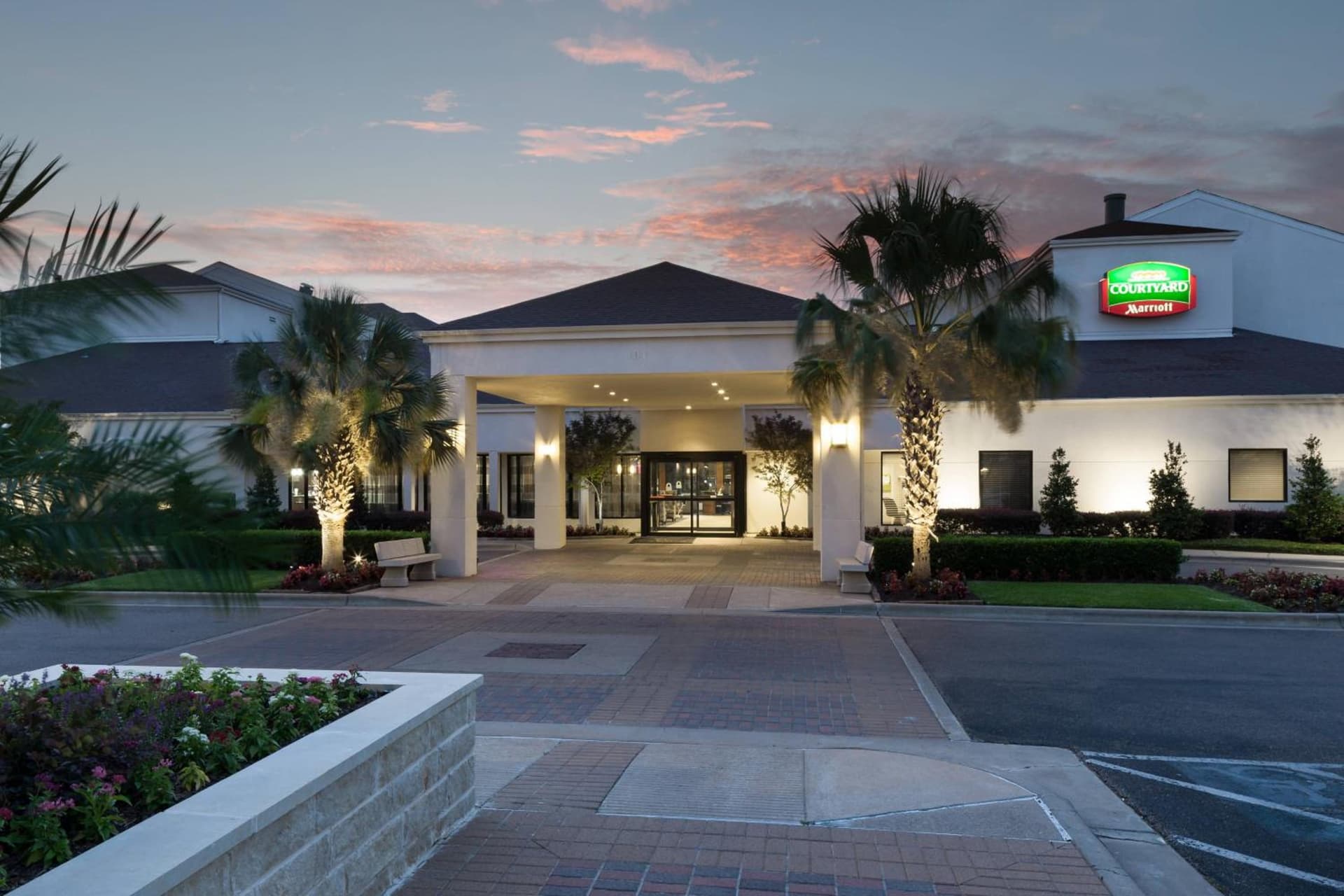 Courtyard by Marriott Waco — hotel in Waco, Texas