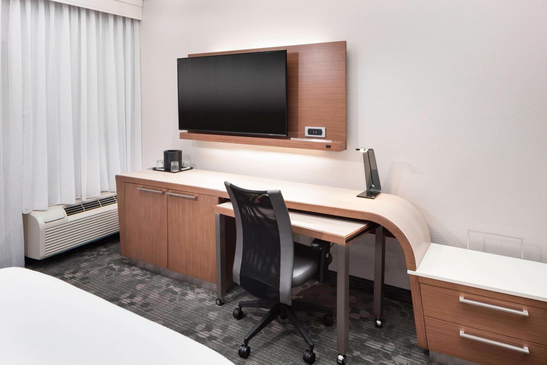 Courtyard by Marriott Pensacola property views in Pensacola, FL — gallery photo 3