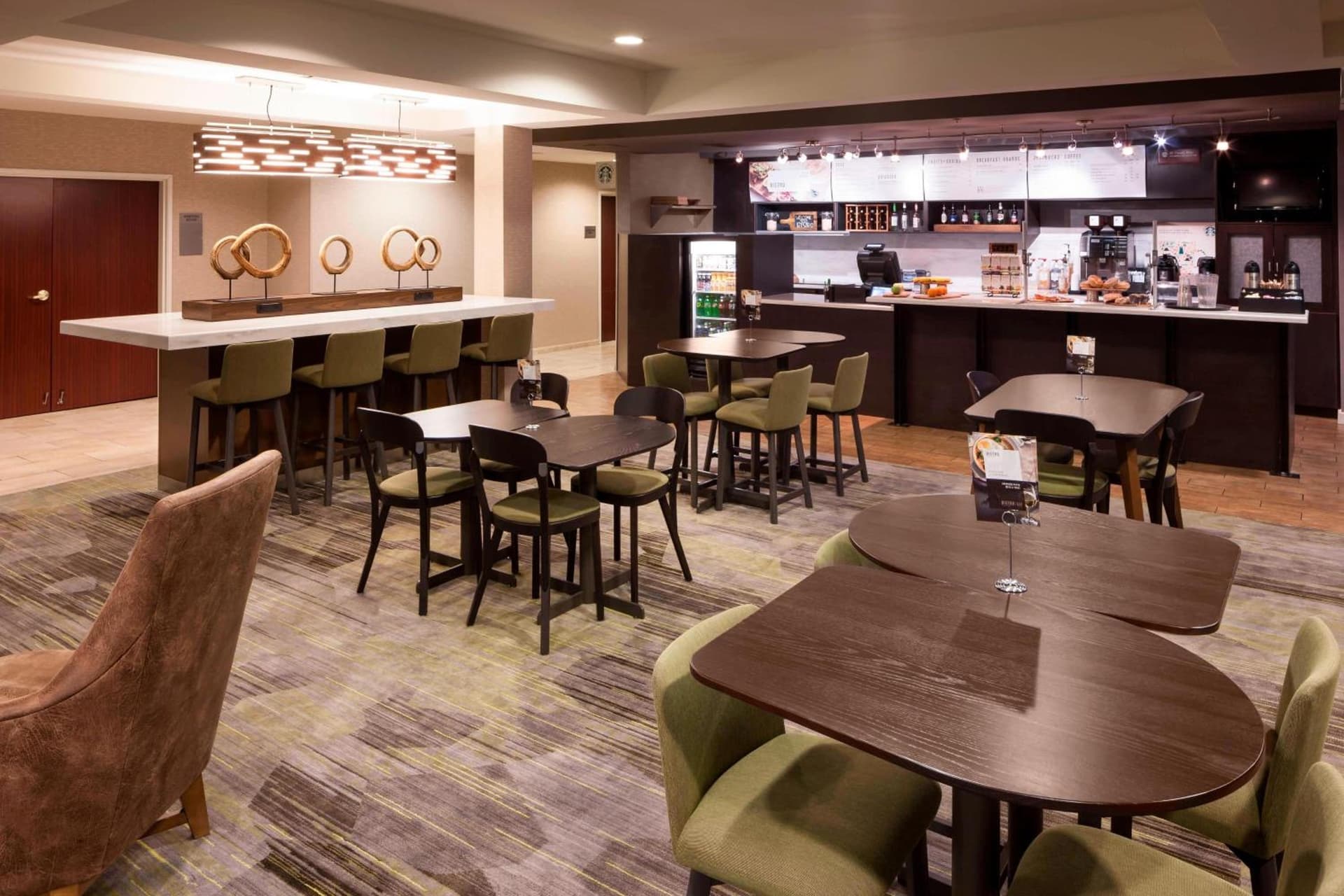 Courtyard by Marriott Pensacola interior in Pensacola, FL — gallery photo 2