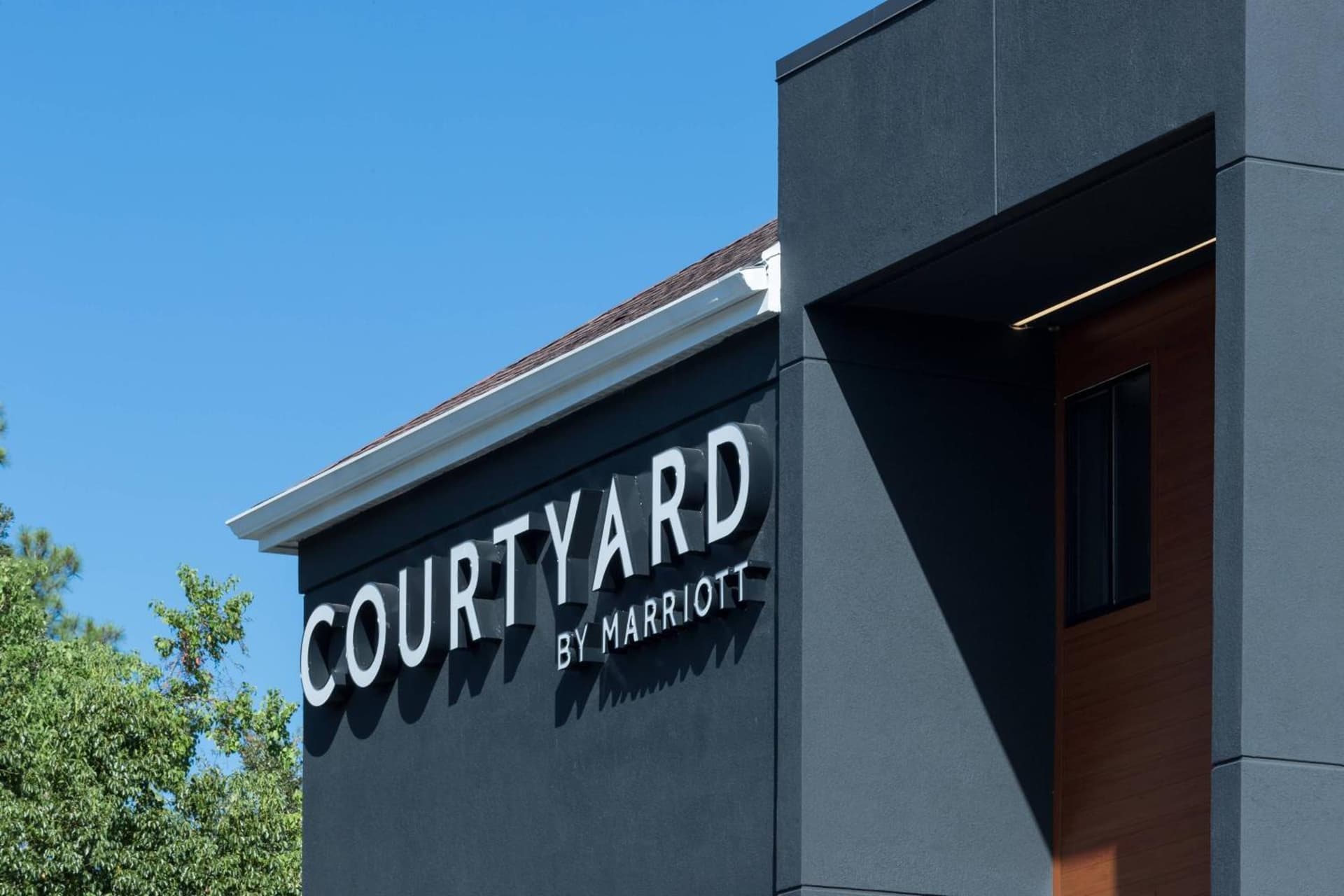 Courtyard by Marriott Pensacola property views in Pensacola, FL — gallery photo 3