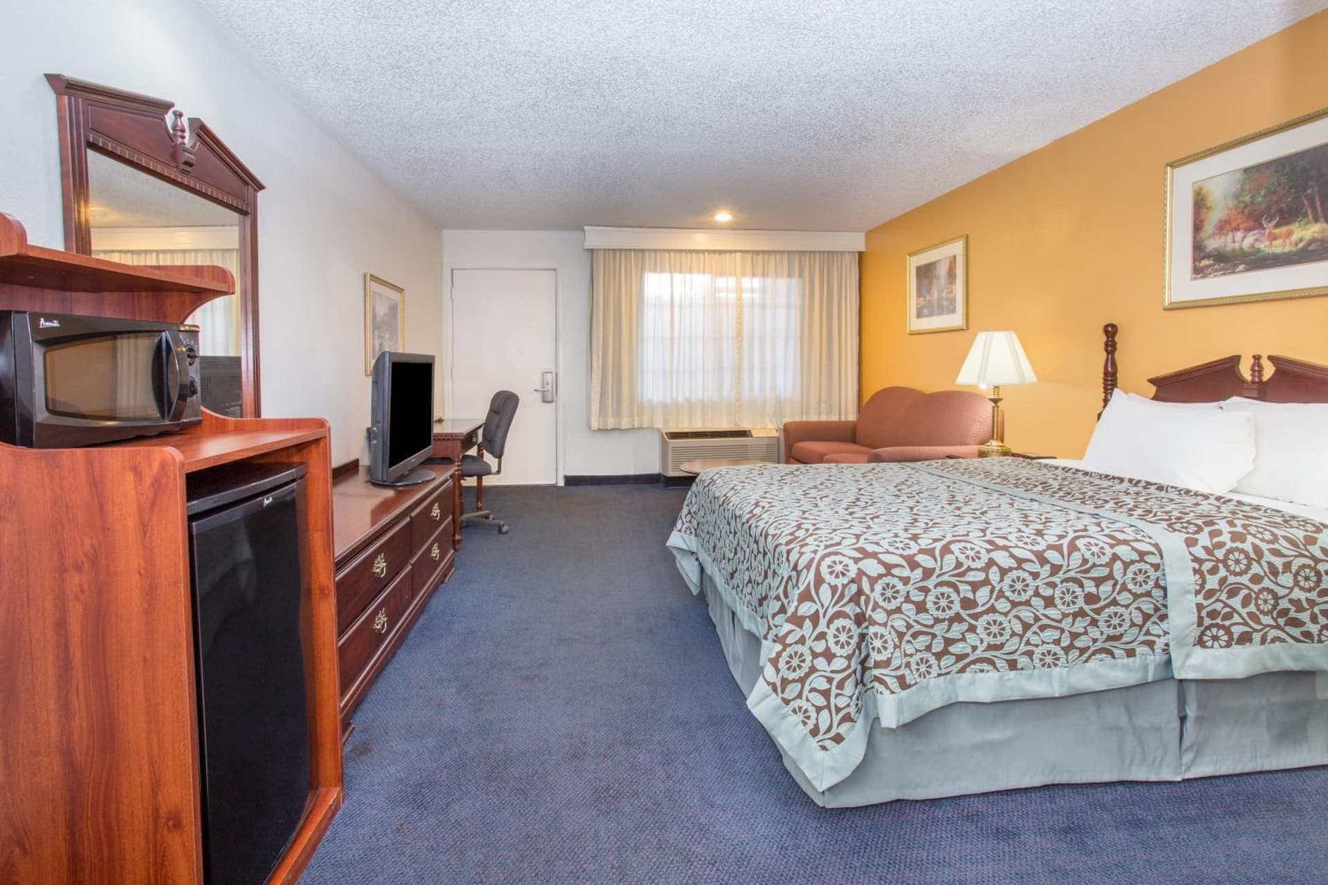 Days Inn by Wyndham Grand Junction gallery photo in Grand Junction, CO — image 19